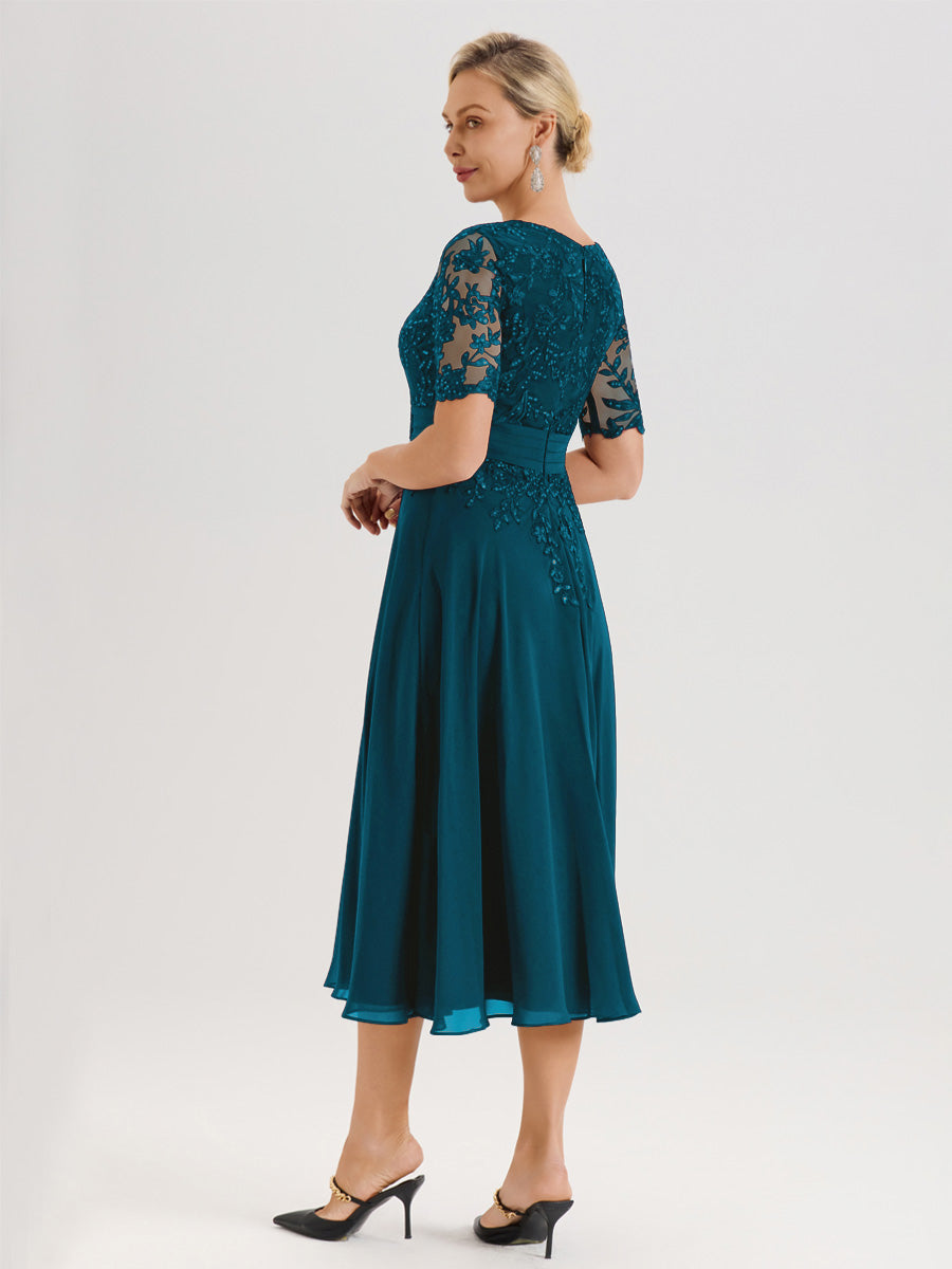 Cicinia Robe Mère De La Mariée Moderne Bleu Encre Décolleté En V Manches Courtes Longueur Mi-Mollet