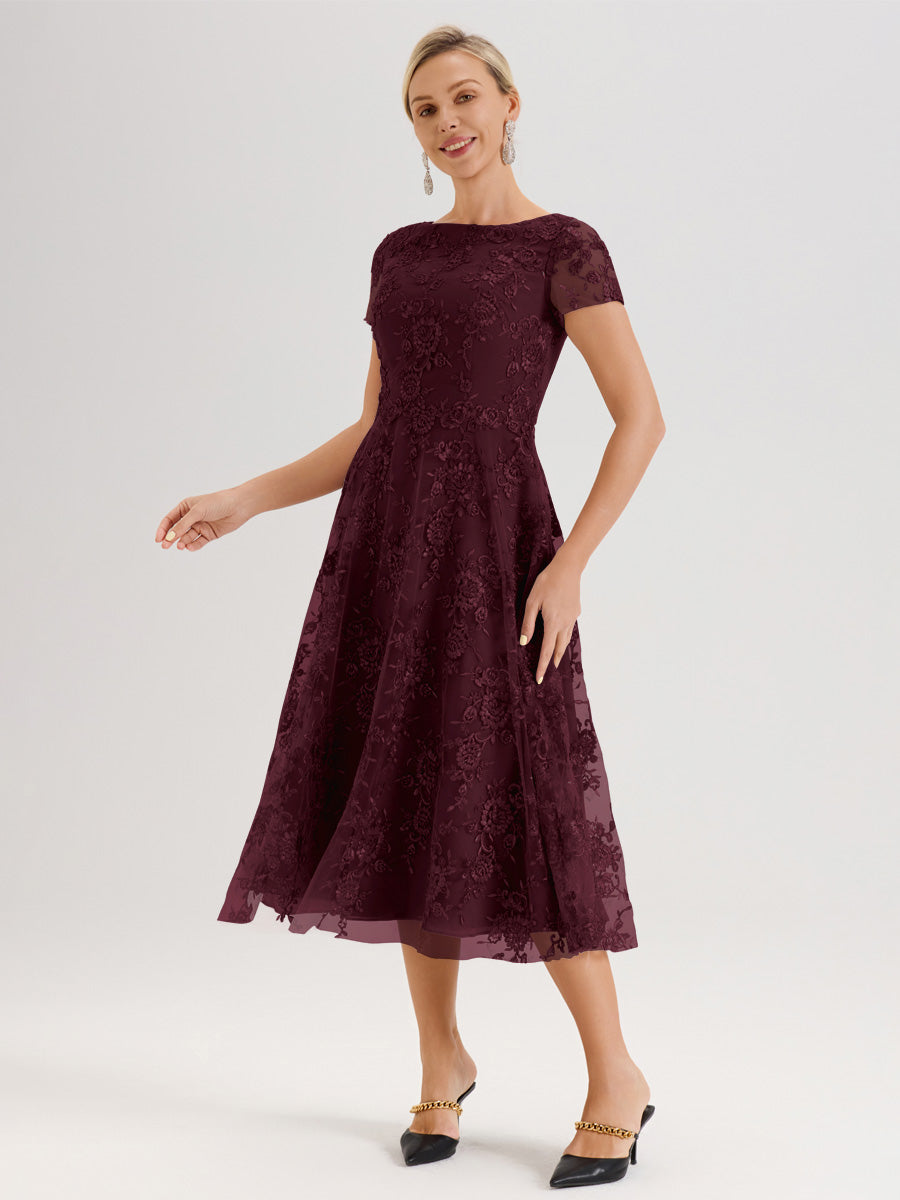 Cicinia Cabernet Robe Mère De La Mariée Col Ras Du Cou Manches Courtes En Mousseline Et Dentelle Longueur Mi-Mollet