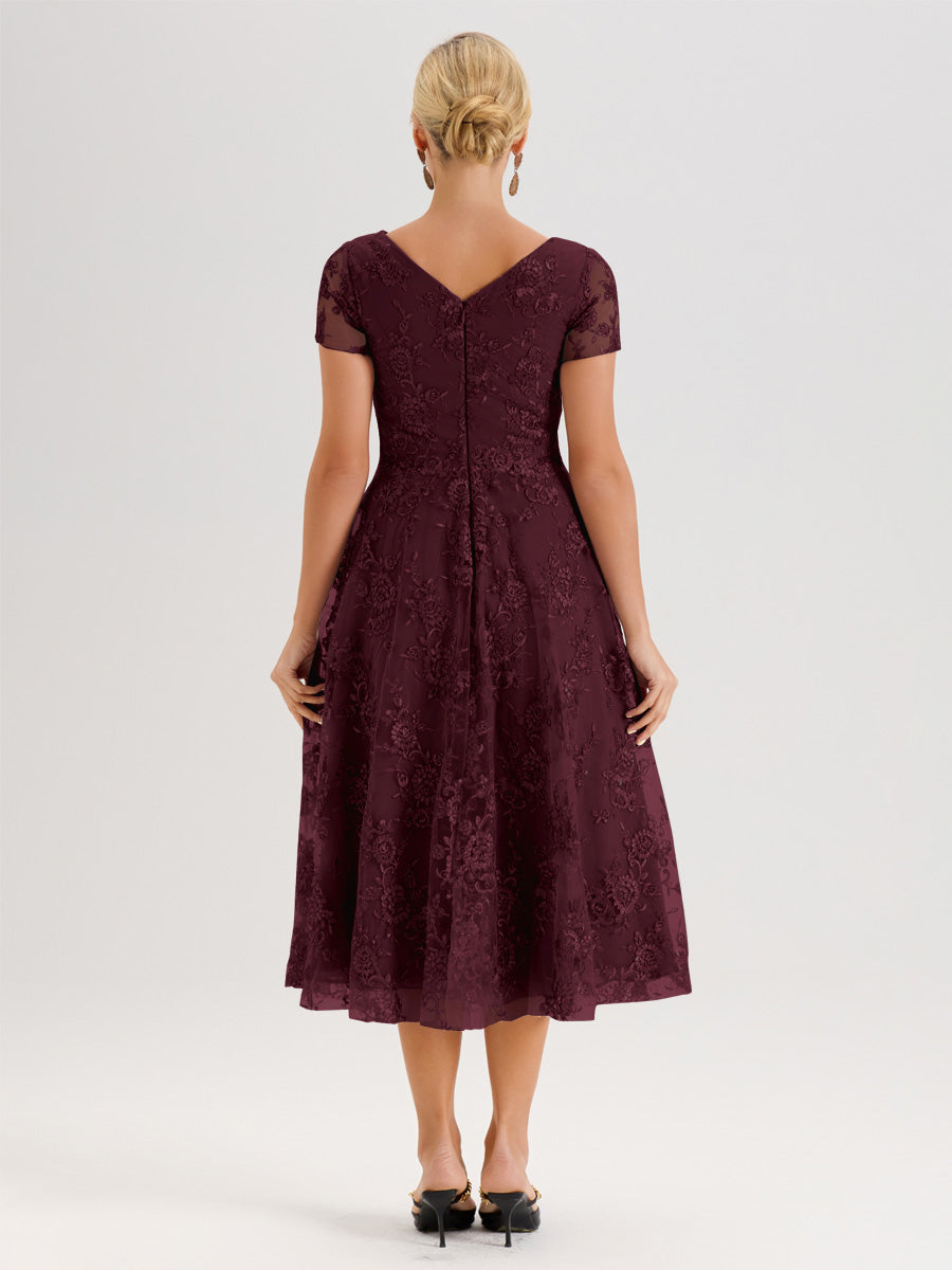 Cicinia Cabernet Robe Mère De La Mariée Col Ras Du Cou Manches Courtes En Mousseline Et Dentelle Longueur Mi-Mollet