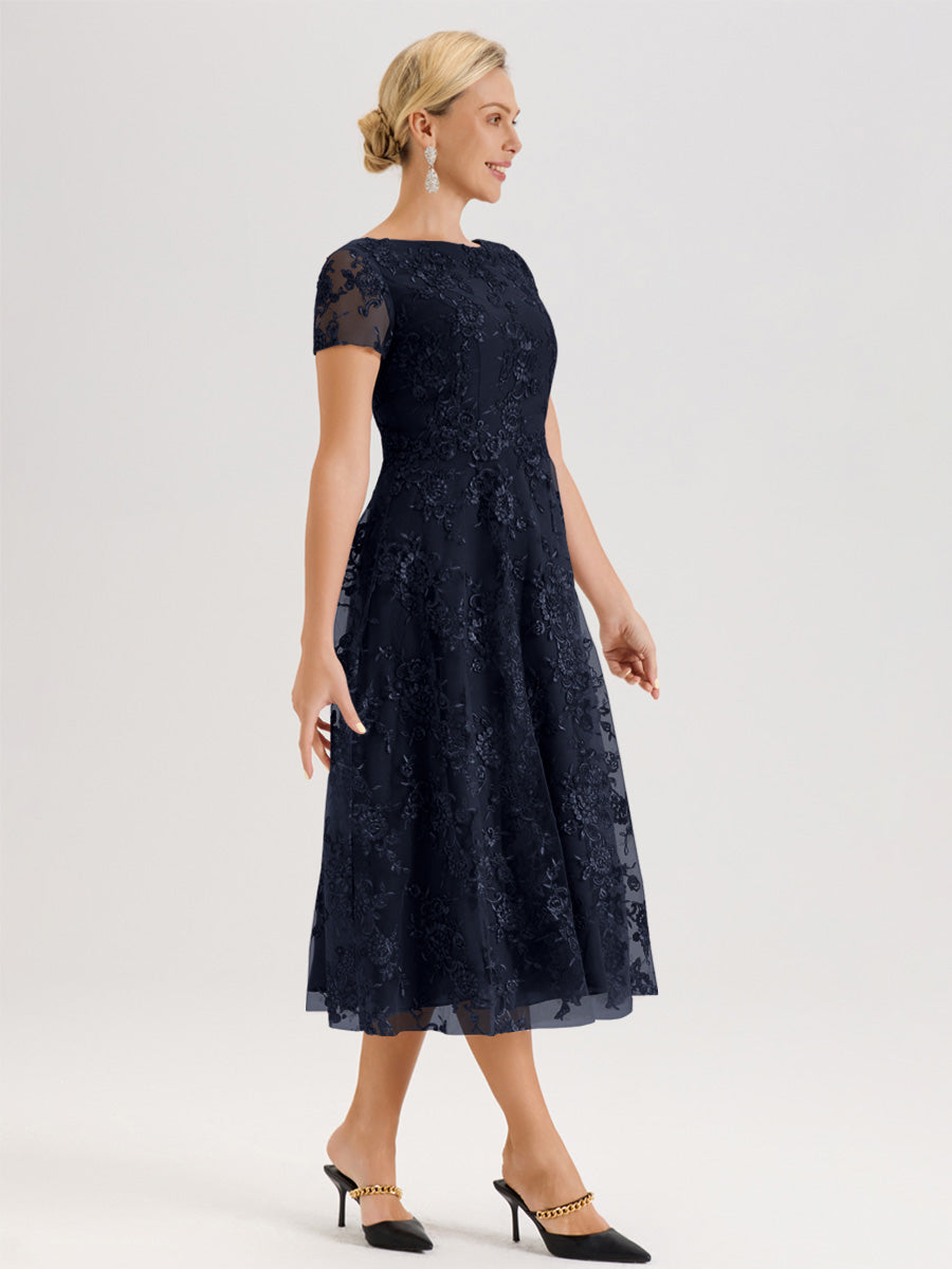 Cicinia Bleu Marine Robe Mère De La Mariée Col Ras Du Cou Manches Courtes En Mousseline Et Dentelle Longueur Mi-Mollet