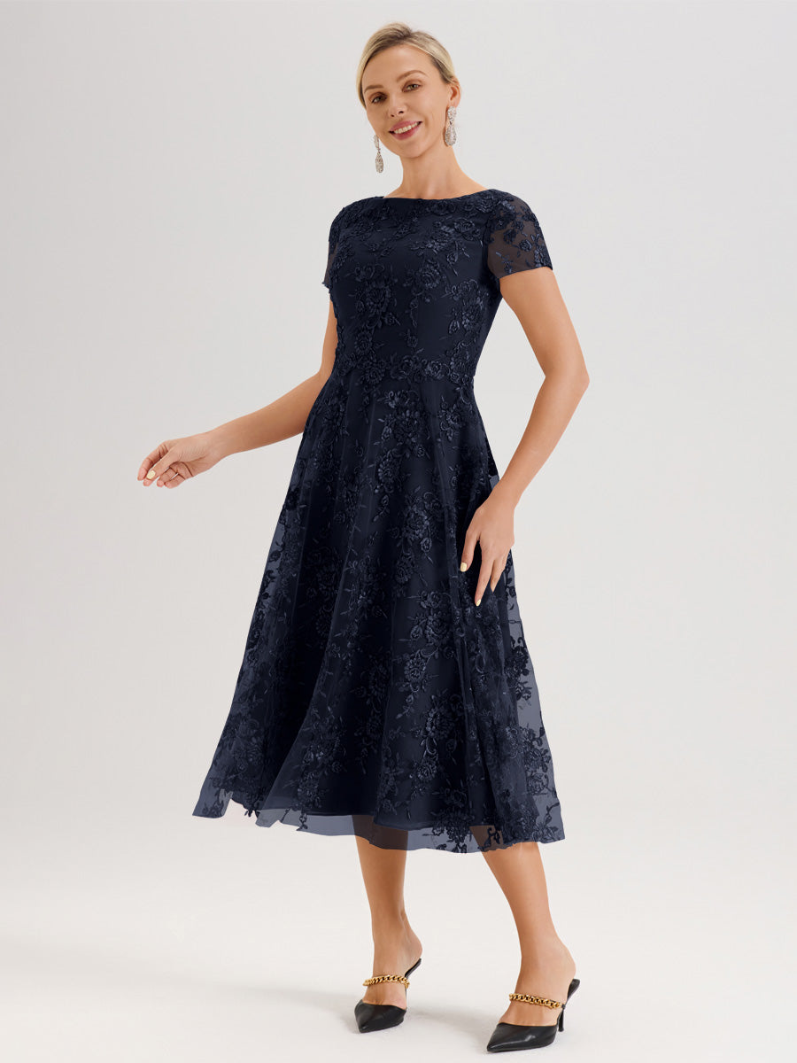 Cicinia Bleu Marine Robe Mère De La Mariée Col Ras Du Cou Manches Courtes En Mousseline Et Dentelle Longueur Mi-Mollet