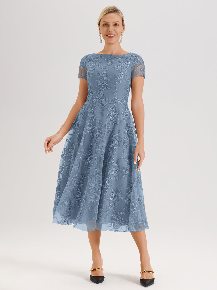 Cicinia Bleu De Schiste Robe Mère De La Mariée Col Ras Du Cou Manches Courtes En Mousseline Et Dentelle Longueur Mi-Mollet
