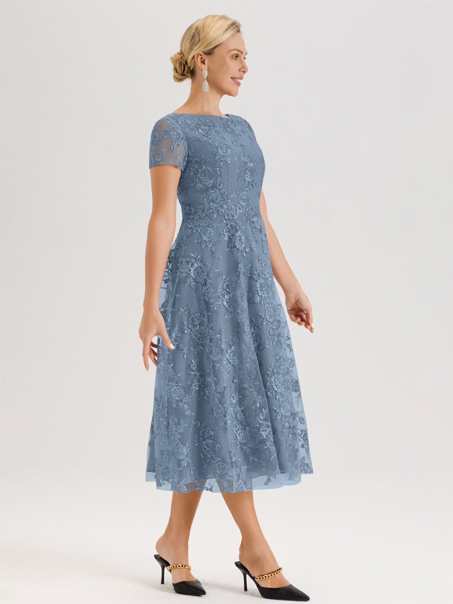 Cicinia Bleu De Schiste Robe Mère De La Mariée Col Ras Du Cou Manches Courtes En Mousseline Et Dentelle Longueur Mi-Mollet