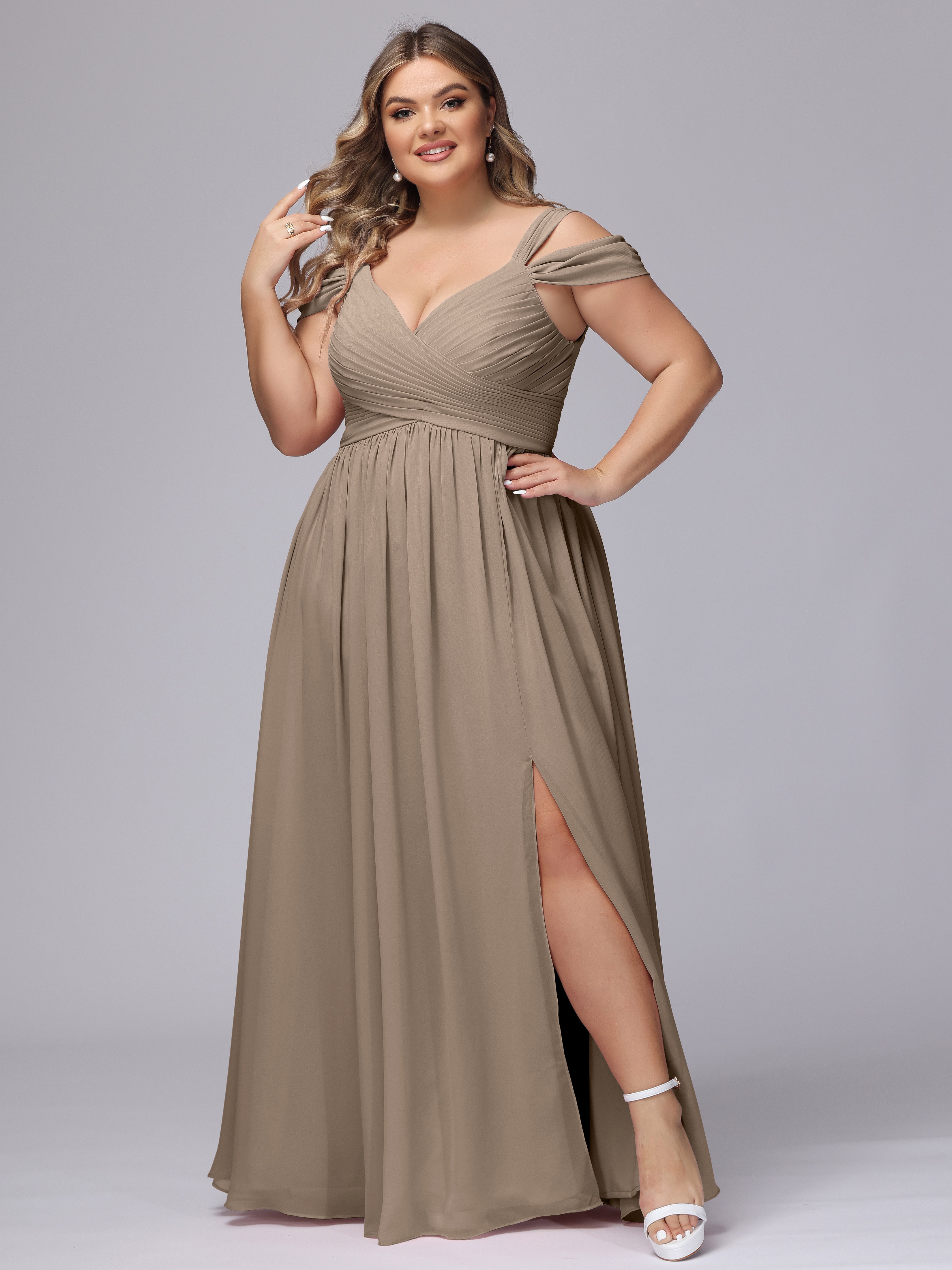 Couleur Taupe Robe Fendue Col V Dos En V Mousseline Robes Demoiselle D'Honneur Grande Taille