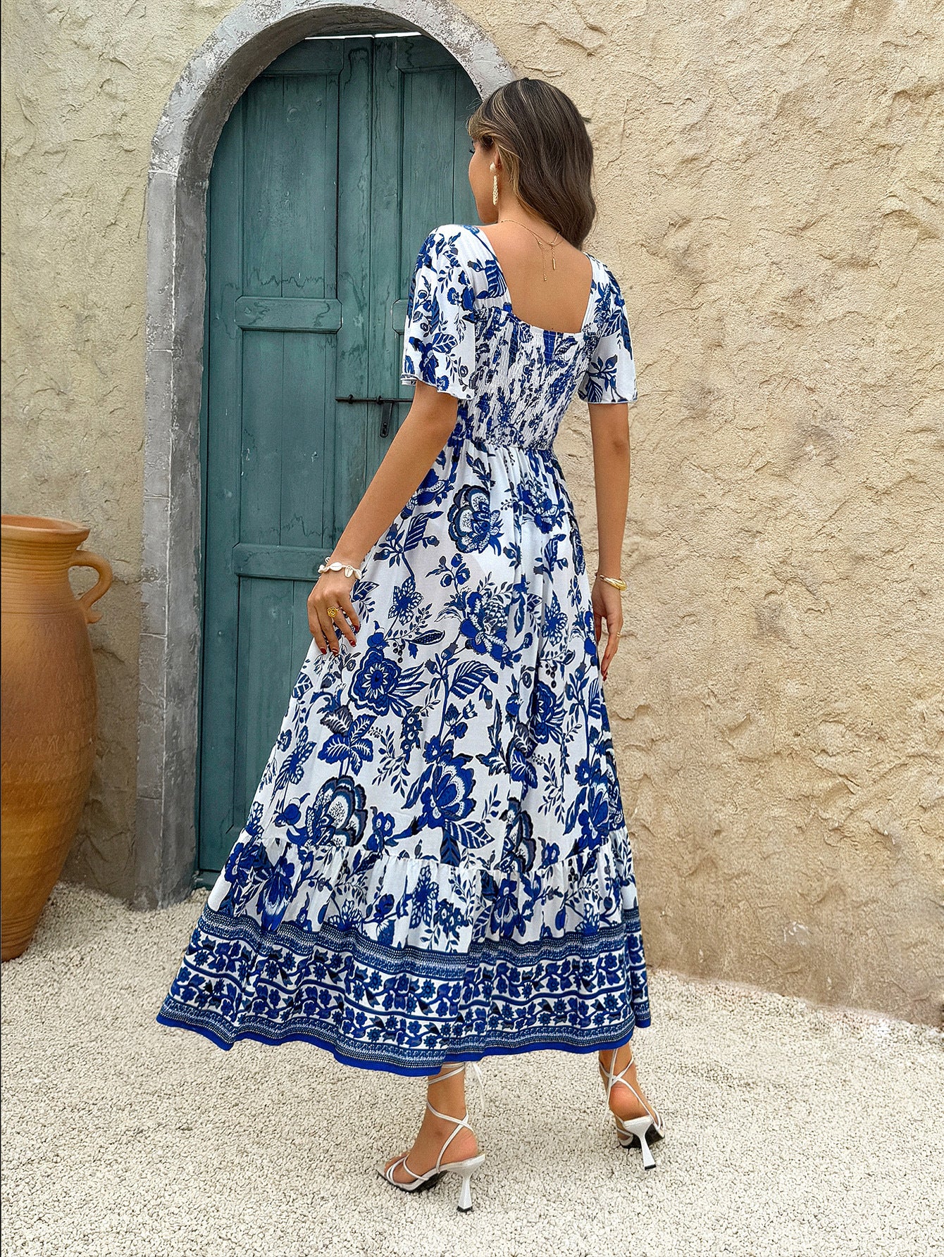 Robe Invitée Mariage Bleu Royal Imprimé Fleurs Encolure Carrée Longueur Cheville