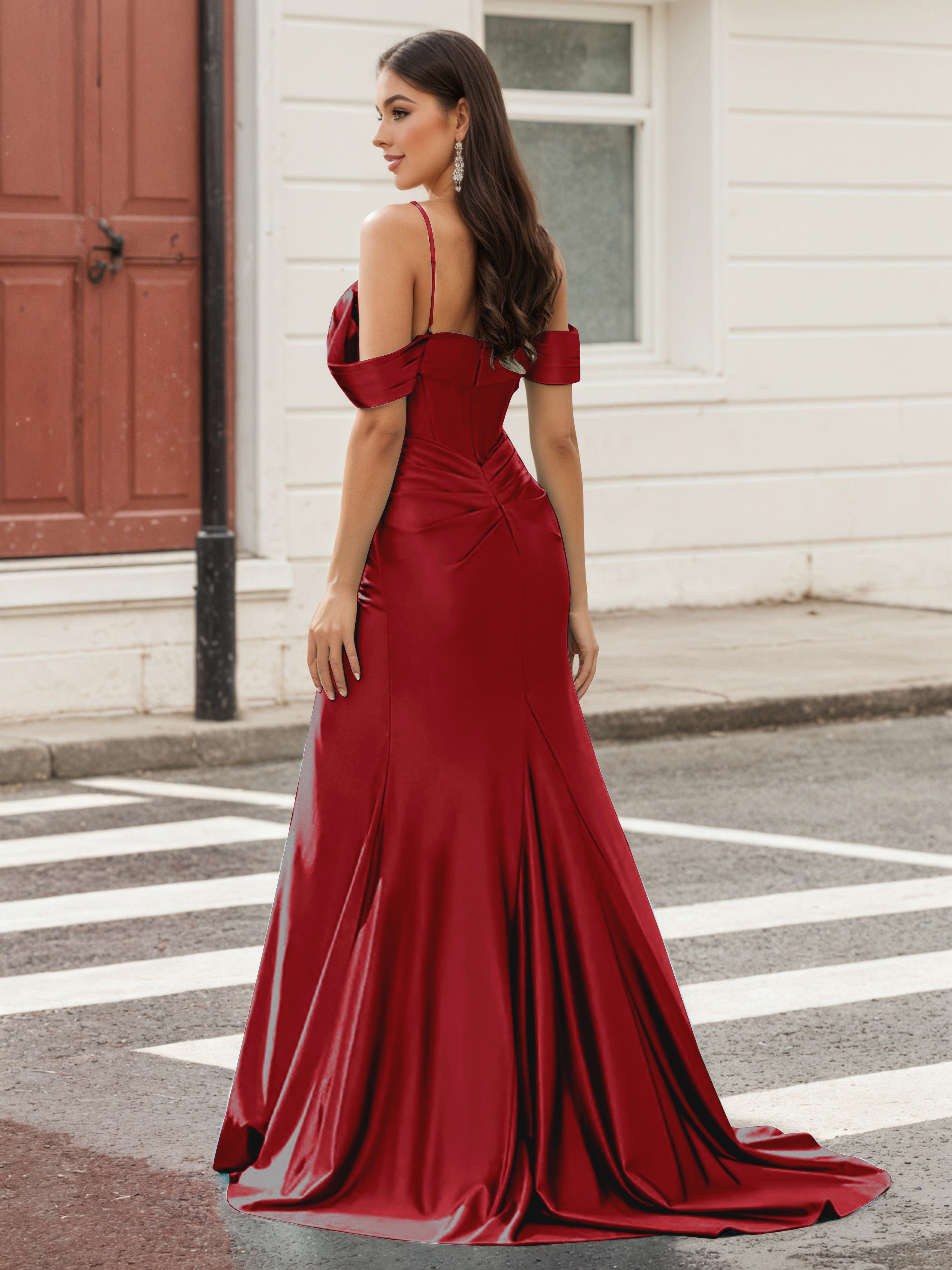 Cicinia BORDEAUX Robe de Soirée Longue en Tissu Extensible Fourreau à Bretelles Spaghetti Perlé Fente