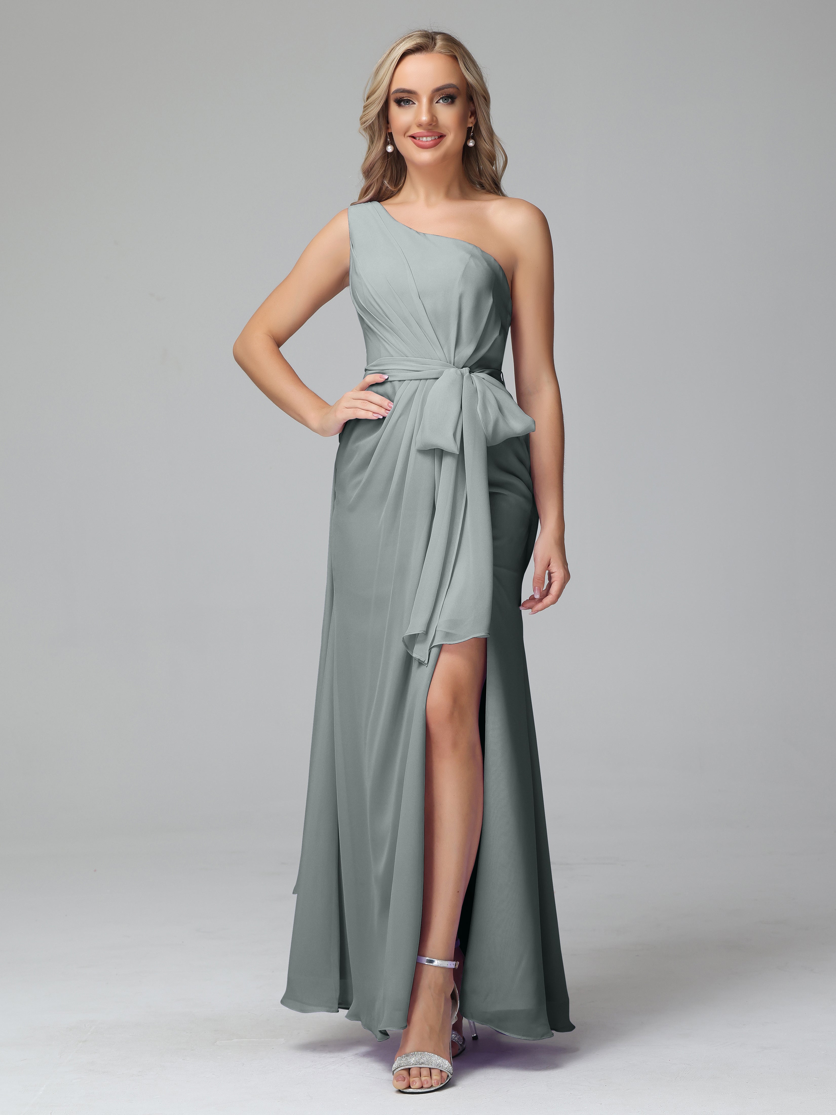 Robe De Demoiselle D Honneur Gris Trapèze Décolleté Asymétrique Mousseline Robe De Demoiselle D'Honneur Avec Plissé