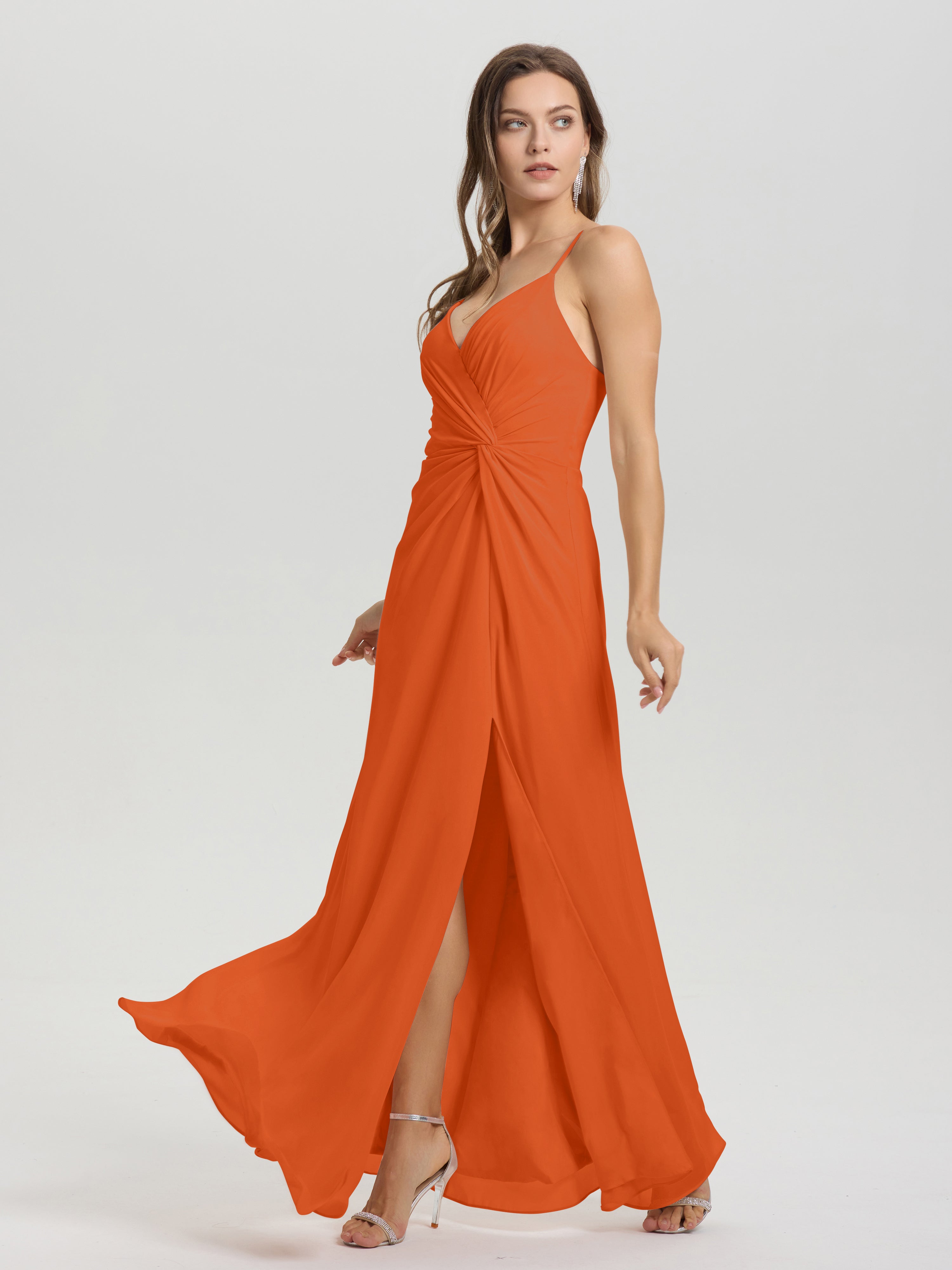 Robes De Demoiselle D'Honneur Orange Foncé Col V Fendue Trapèze Mousseline Robe Demoiselle D'Honneur Avec Plisée Devant