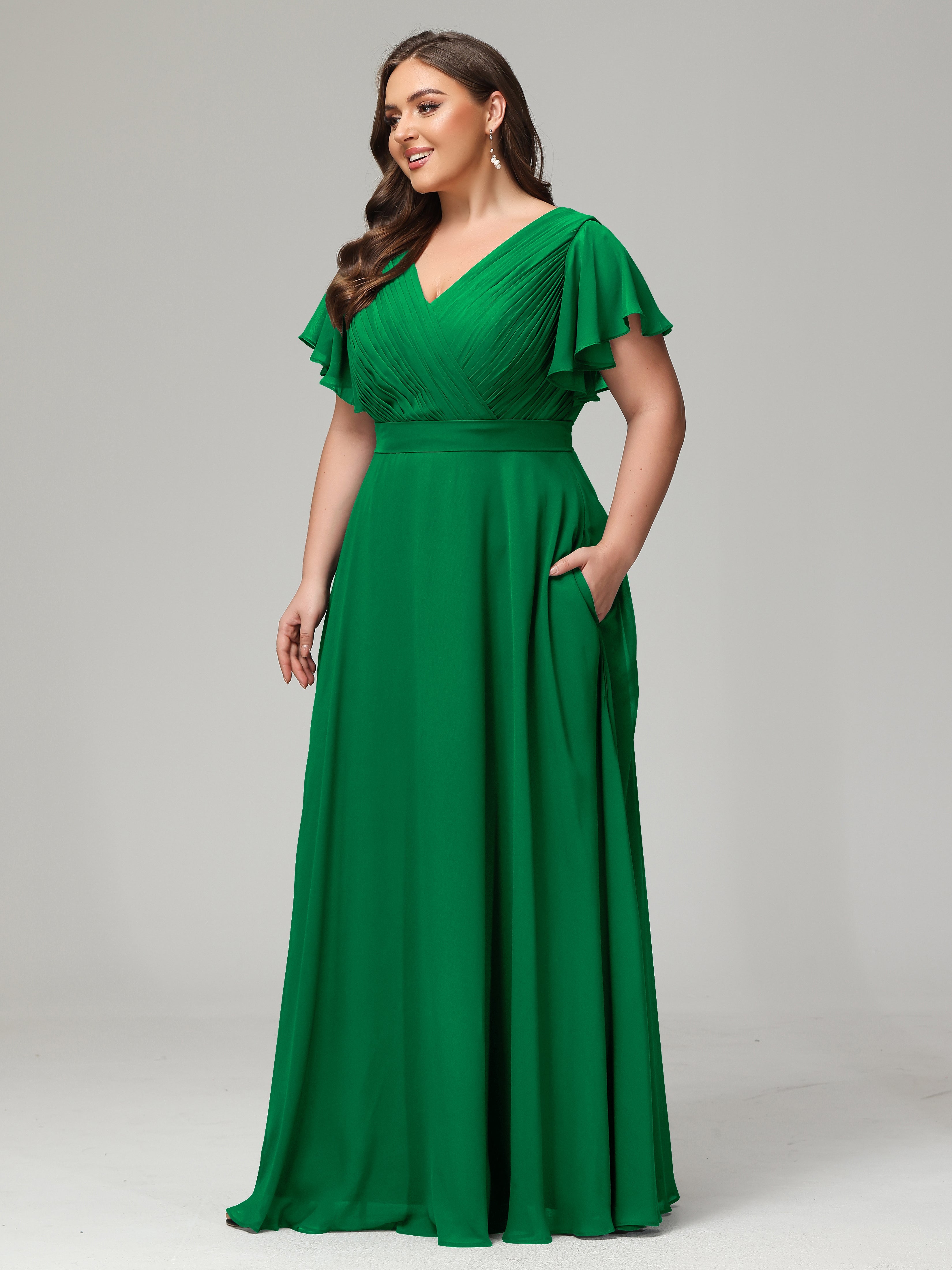 Robes De Demoiselle D'Honneur Vert Émeraude Grande Taille Dos En V Manches Courtes Mousseline