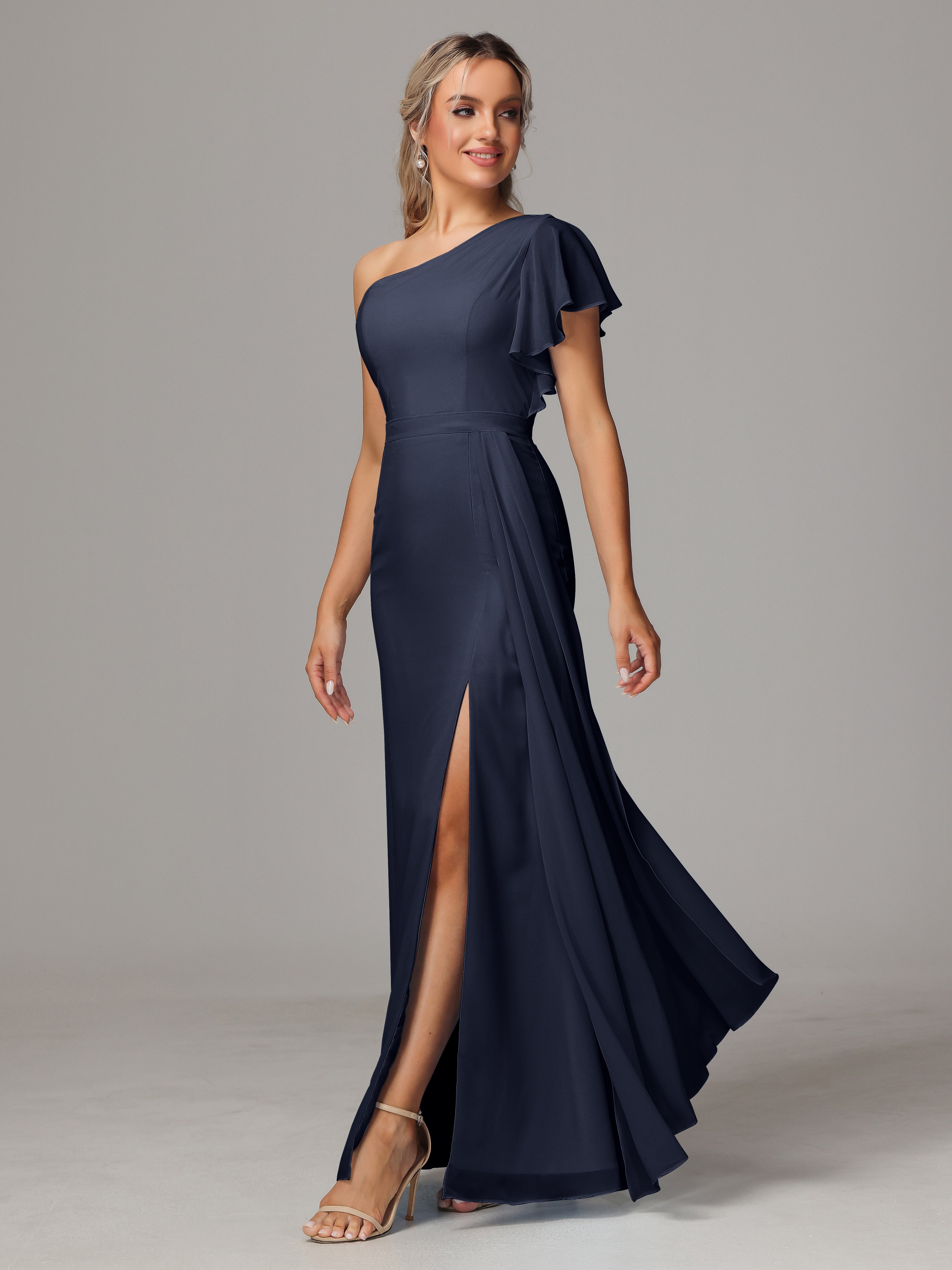 Robes De Demoiselle D'Honneur Bleu Marine Modestes Fourreau Seule Épaule Fendue Mousseline