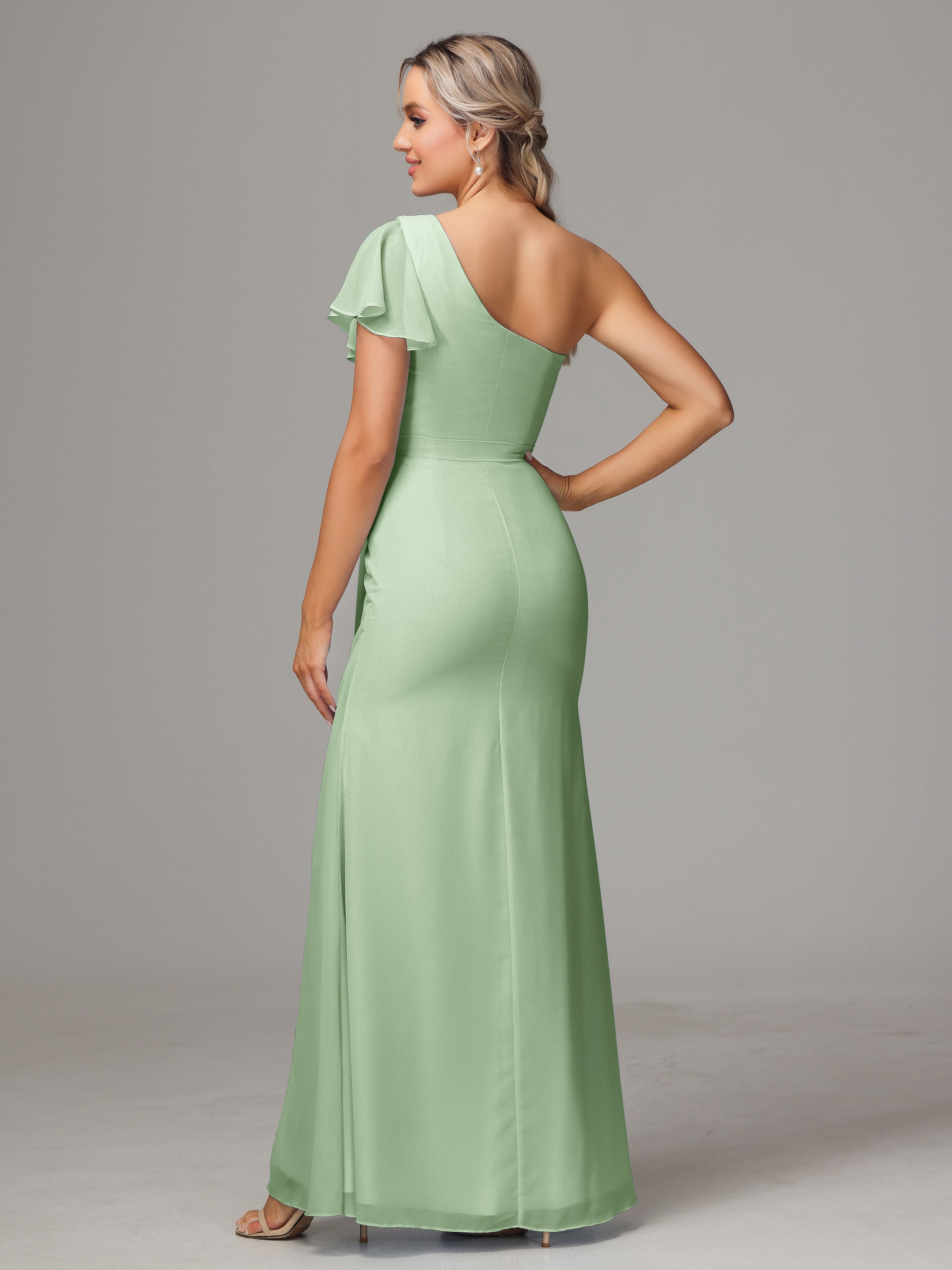 Robes De Demoiselle D'Honneur De Sauge Poussiéreuse Fourreau Seule Épaule Fendue Mousseline