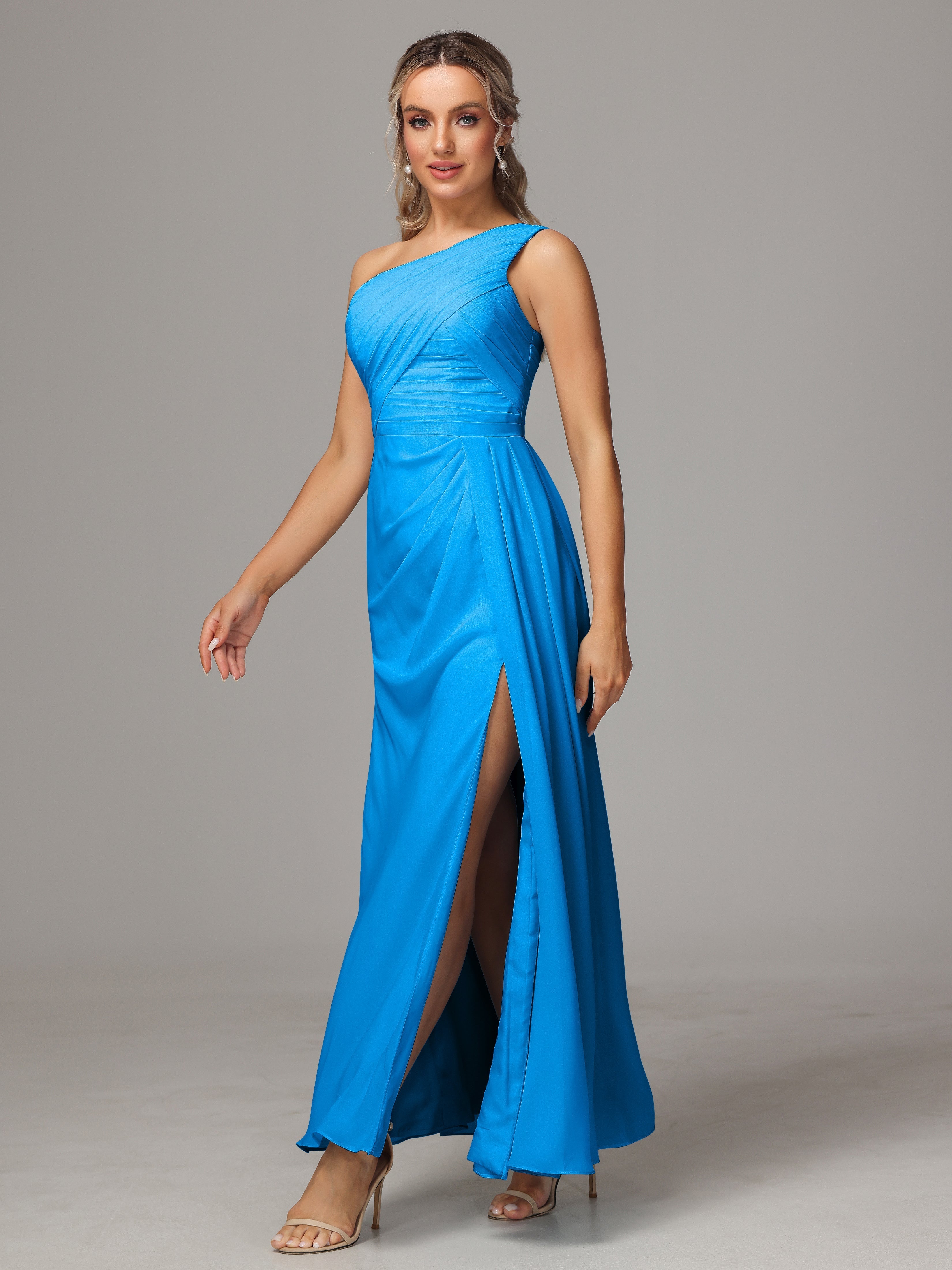 Robes De Demoiselle D'Honneur Bleu Océan Décolleté Asymétrique Trapèze Mousseline Longue Robes Demoiselle D'Honneur Avec Plissé