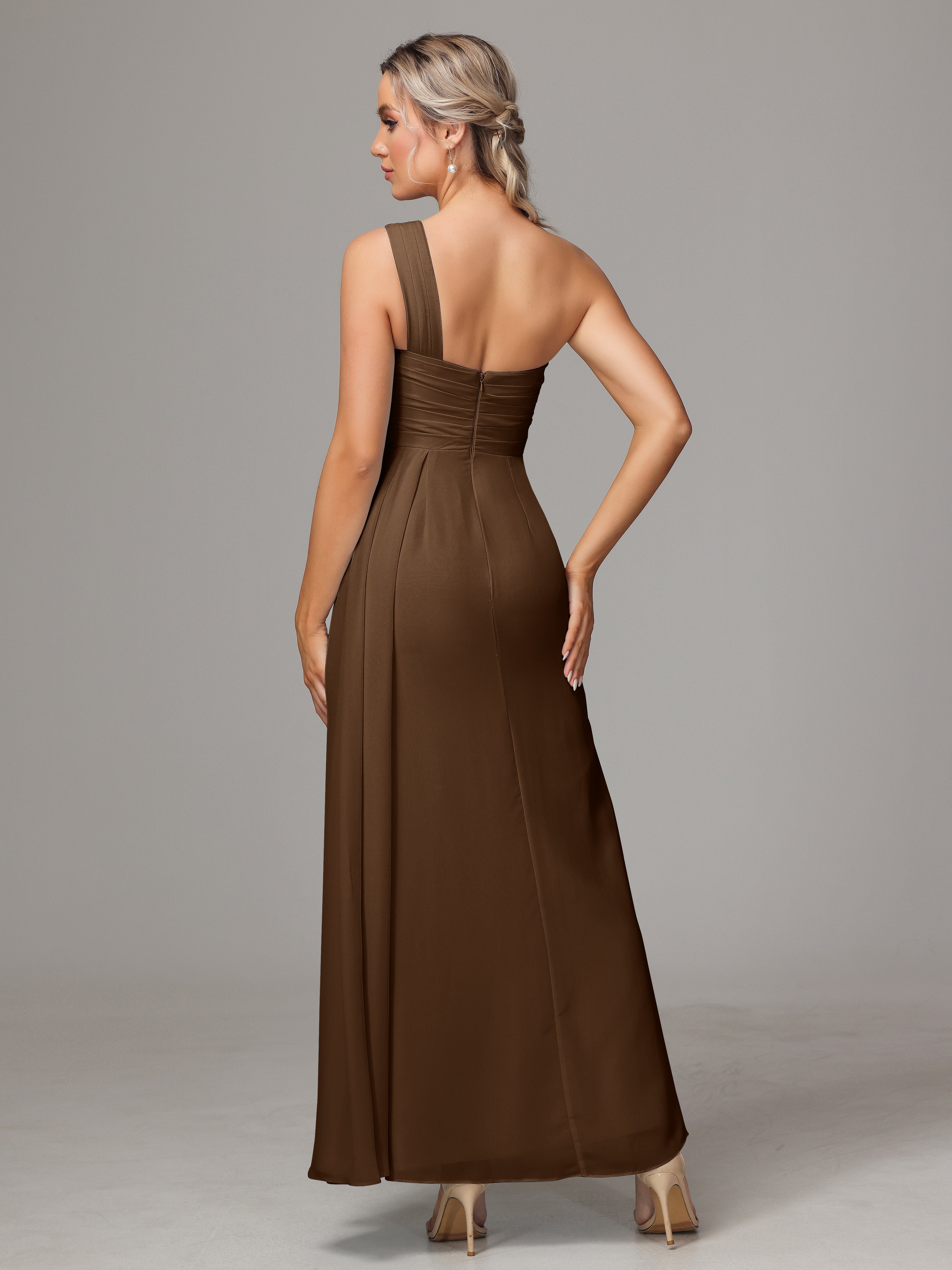 Robes De Demoiselle D'Honneur Brun Décolleté Asymétrique Trapèze Mousseline Longue Robes Demoiselle D'Honneur Avec Plissé