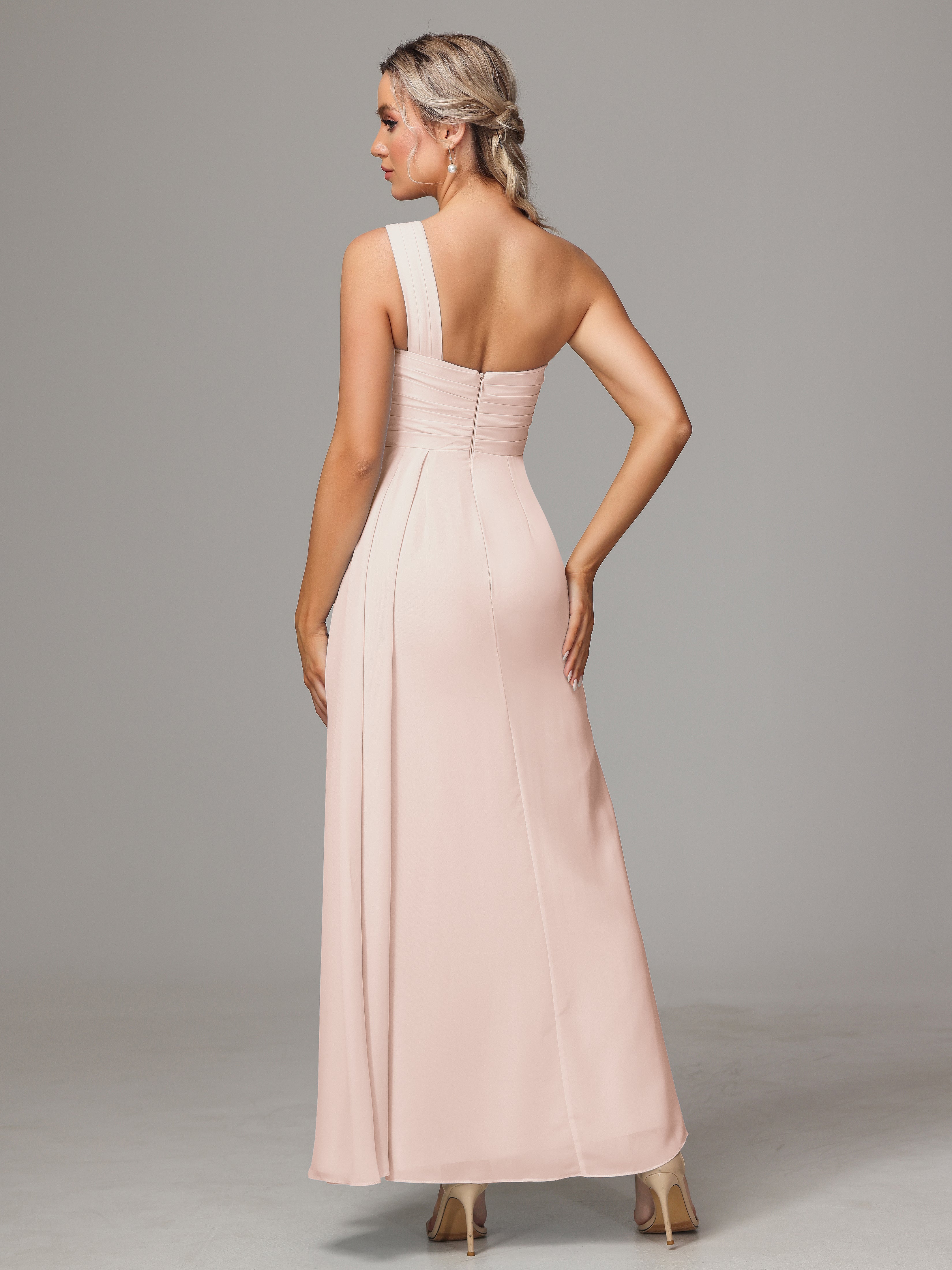 Robe De Demoiselle D'Honneur En Perles Décolleté Asymétrique Trapèze Mousseline Longue Robes Demoiselle D'Honneur Avec Plissé