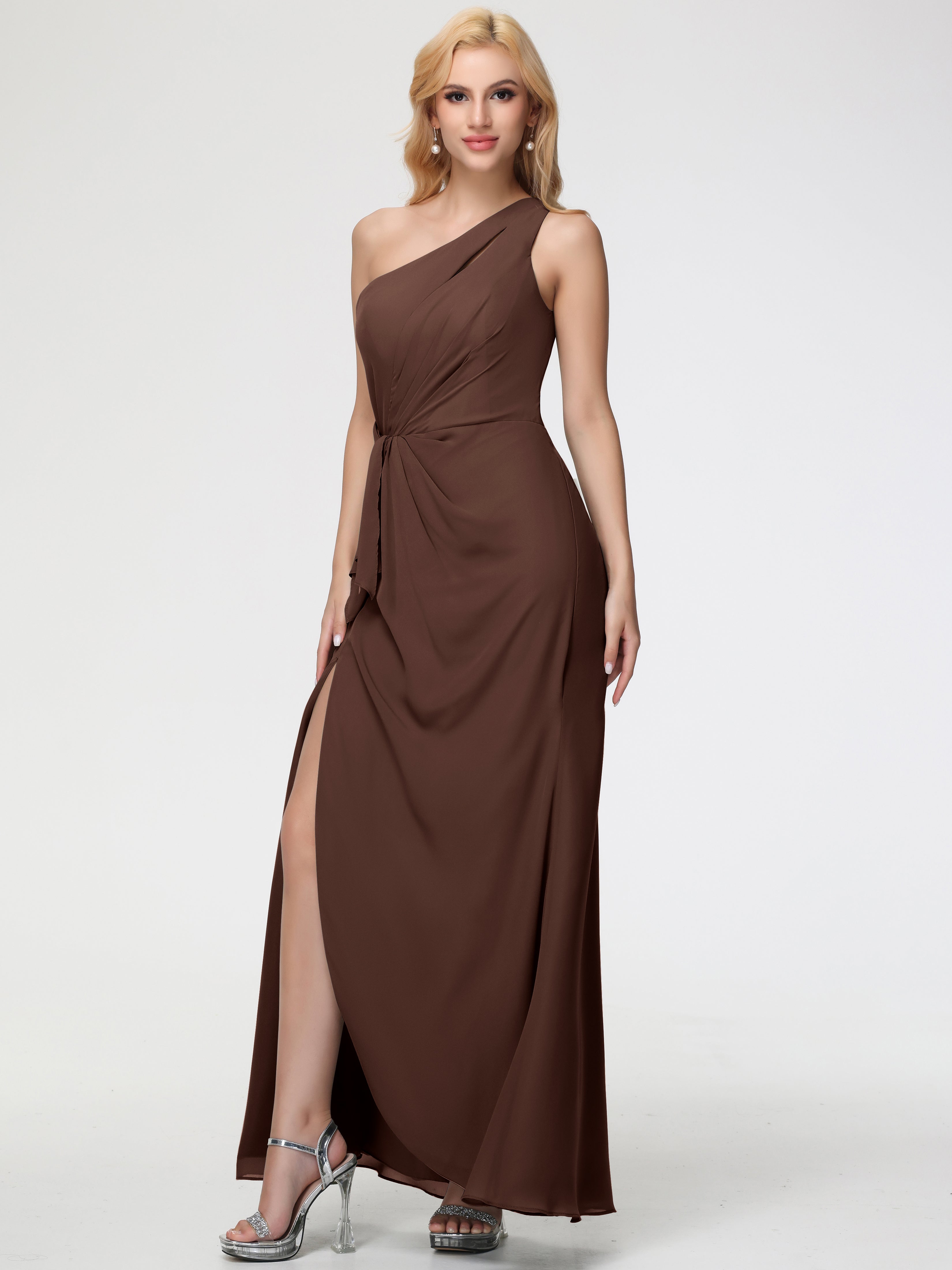 Robe Demoiselle D Honneur Marron Chocolat Seule-Épaule Fendue Trapèze Mousseline Robe Demoiselle D'Honneur
