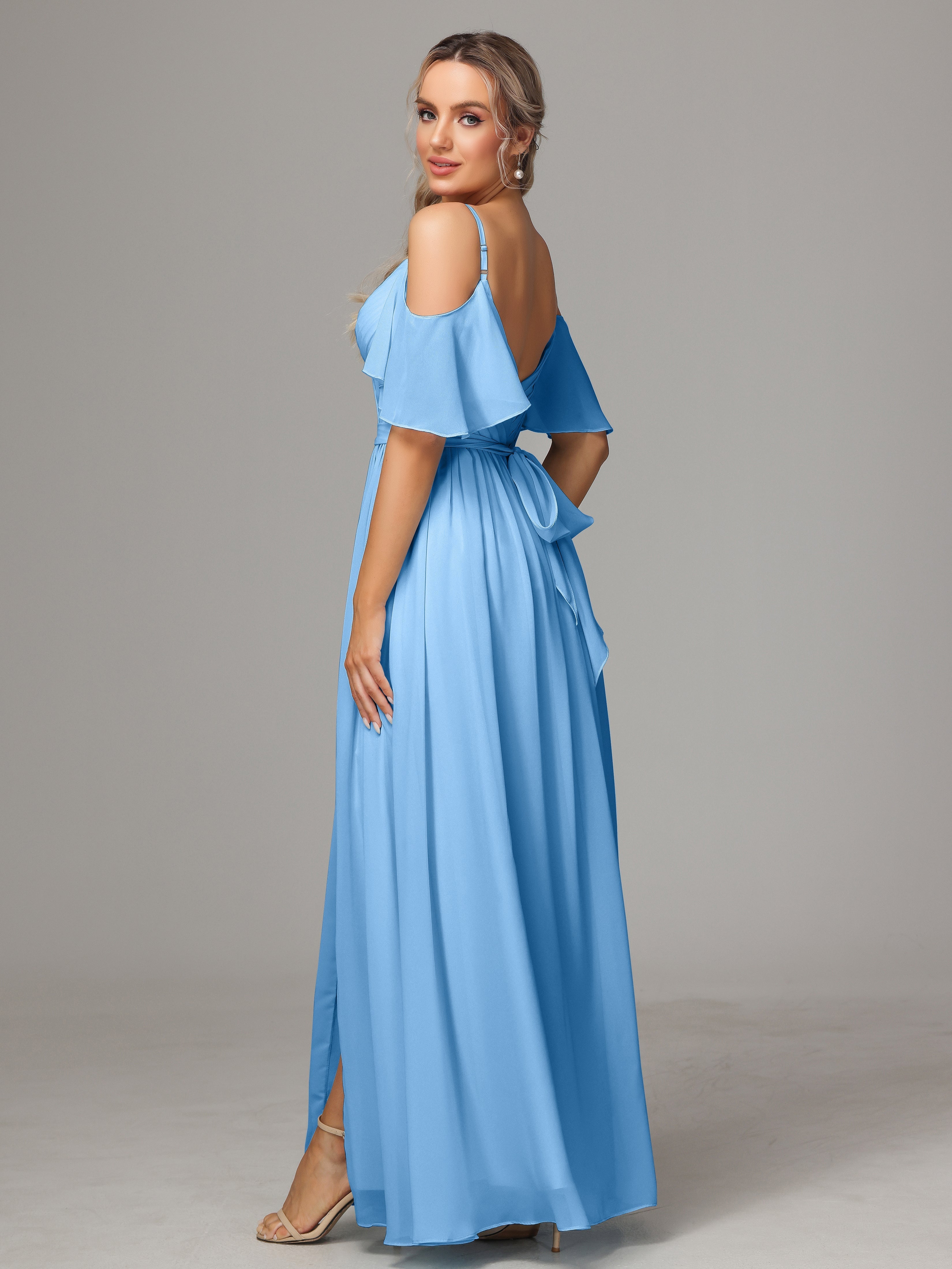 Robes De Demoiselle D'Honneur Bleu Clair Accueil Froid Fendue Trapèze Mousseline Longue Robes Demoiselle D'Honneur Avec Plissé
