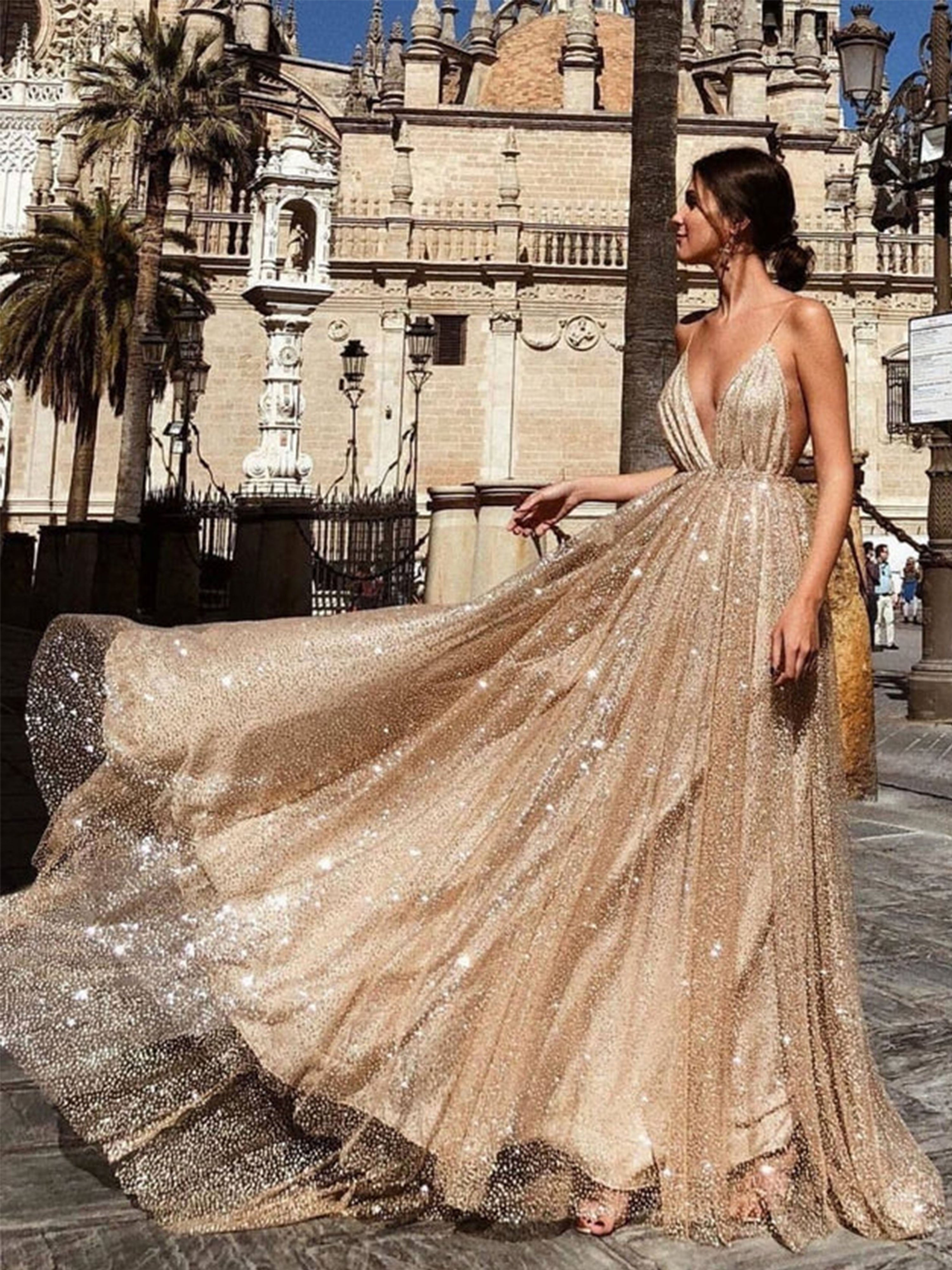 Robe de Bal Longue à Paillettes Bretelles Fines Encolure V Dos Nu Élégante