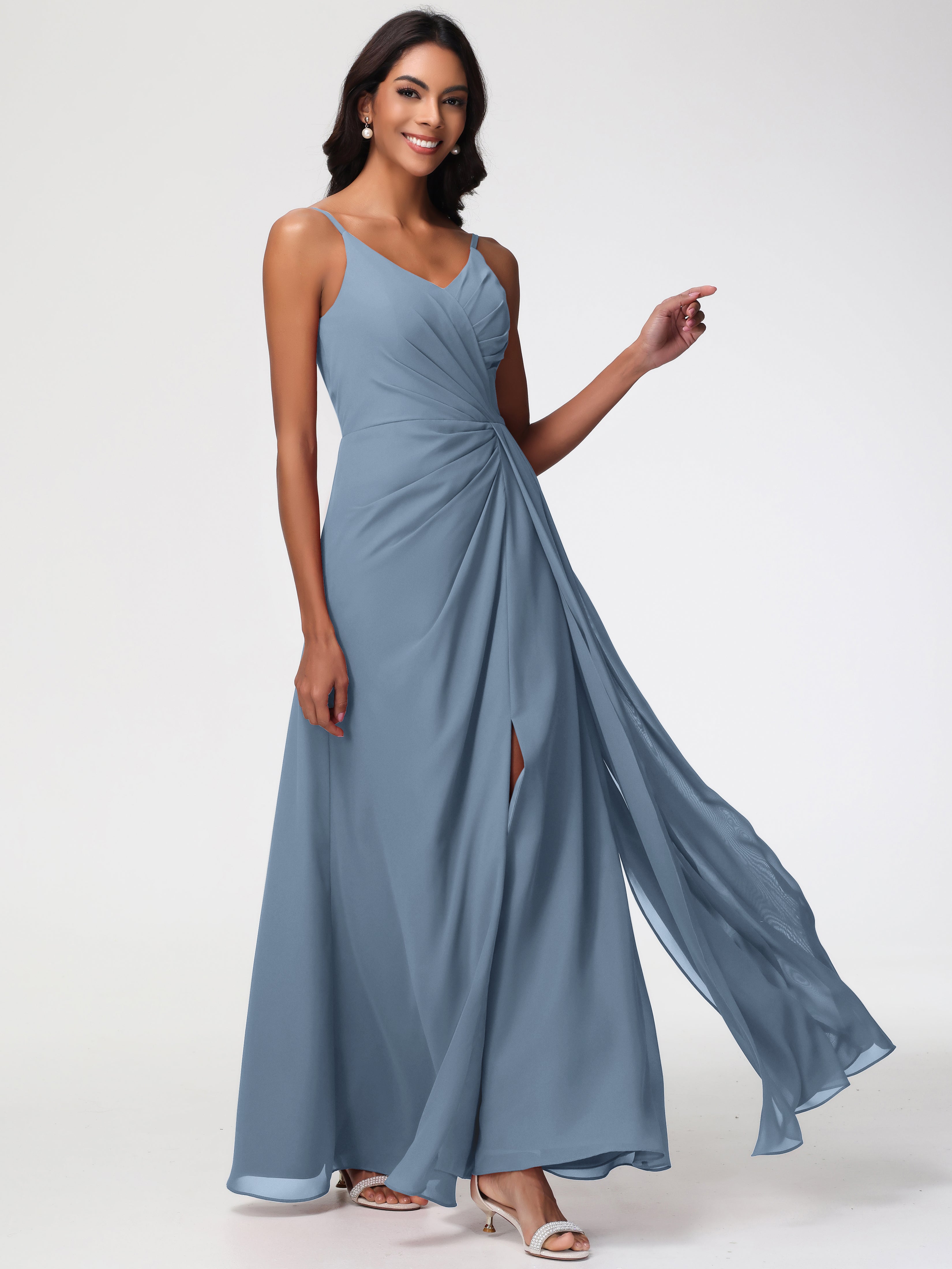 Robes De Demoiselle D'Honneur Bleu De Schiste Bretelles Spaghetti Col V Mousseline Robe Demoiselle D'Honneur Longue Plissée
