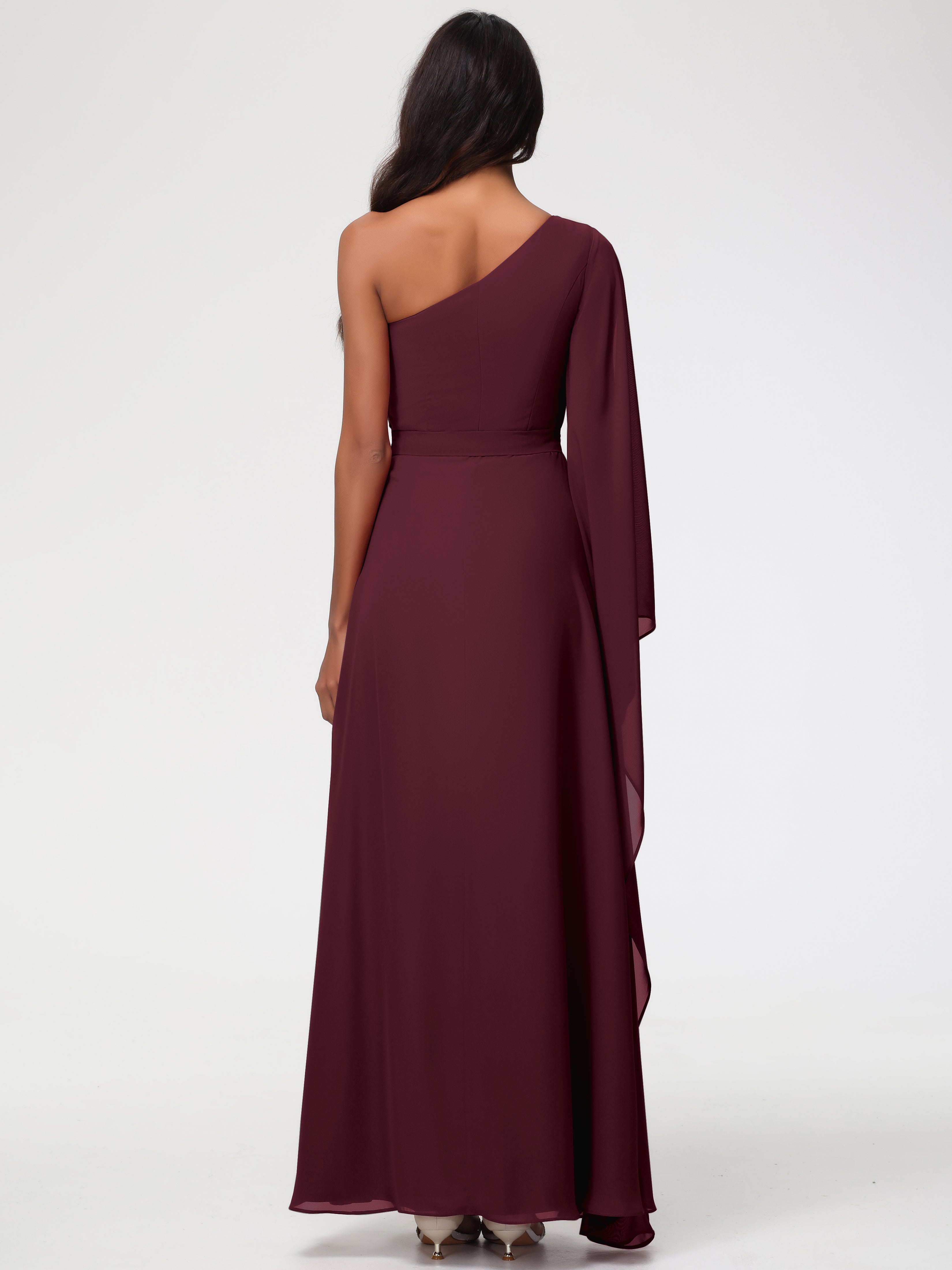 Robes De Demoiselle D'Honneur Cabernet Seule-Épaule Manches Asymétriques Mousseline Robe Demoiselle D'Honneur