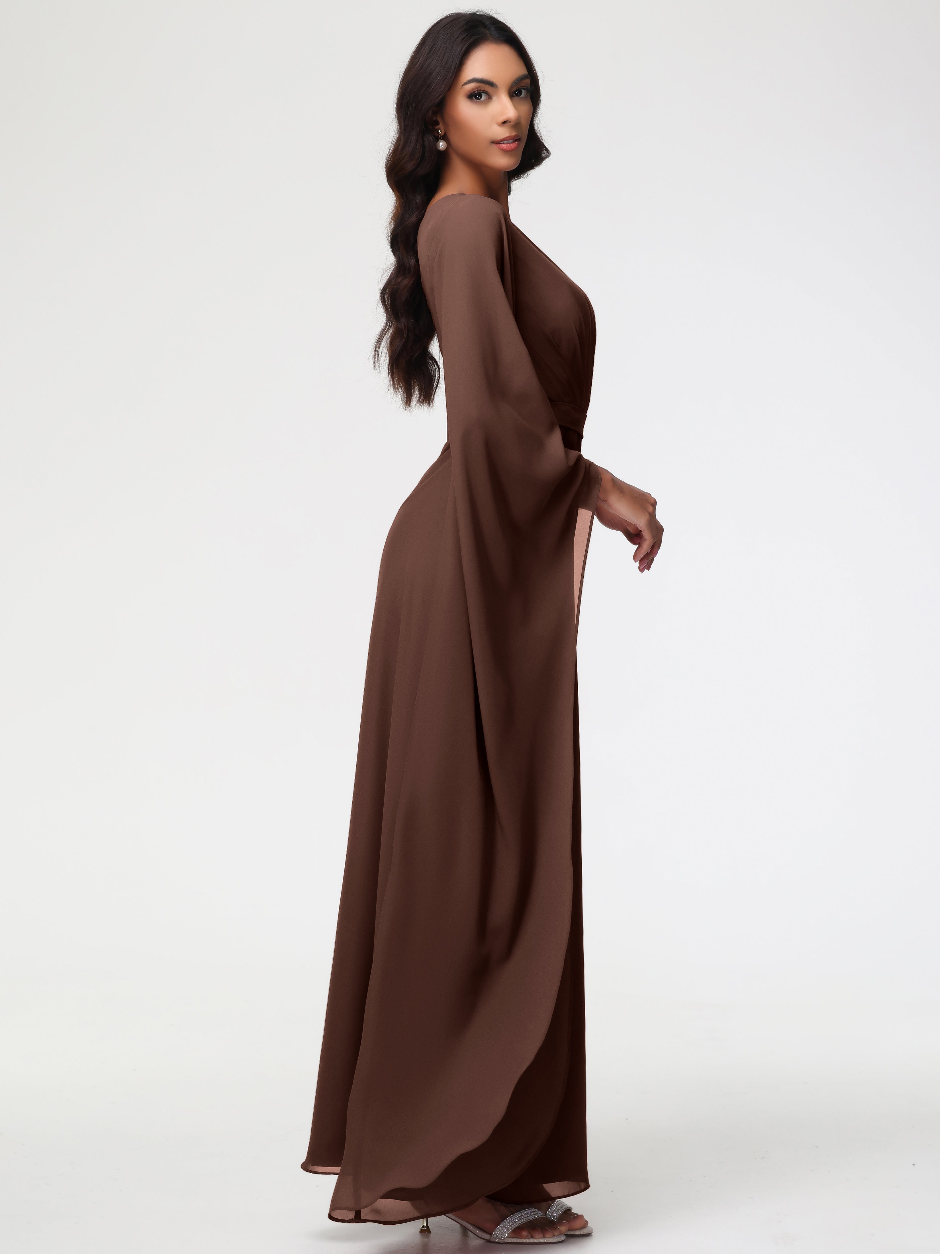 Robe Demoiselle D Honneur Marron Chocolat Seule-Épaule Manches Asymétriques Mousseline Robe Demoiselle D'Honneur