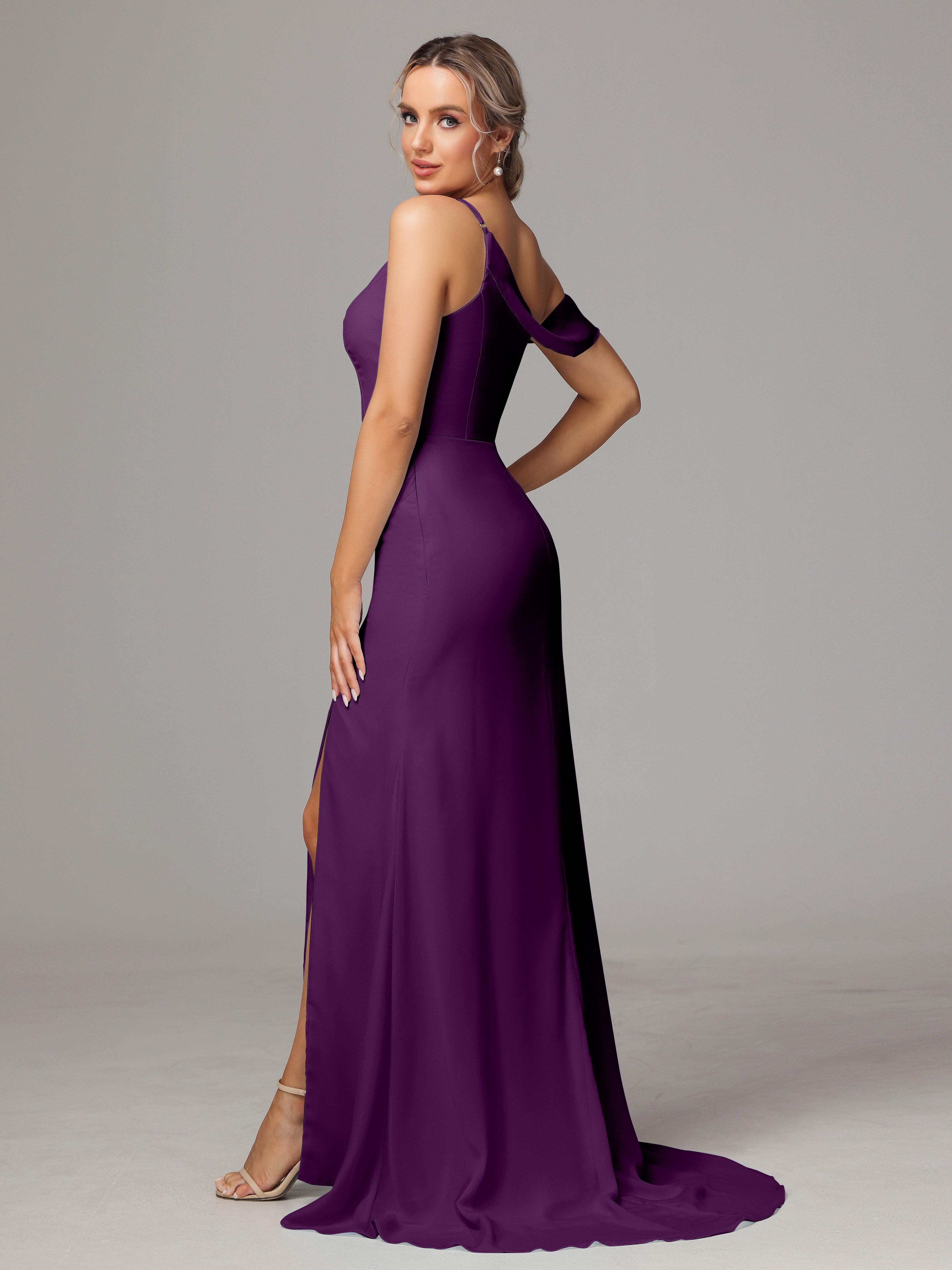 Robes De Demoiselle D'Honneur En Raisin Seule-Épaule Fendue A-Ligne Mousseline Longue