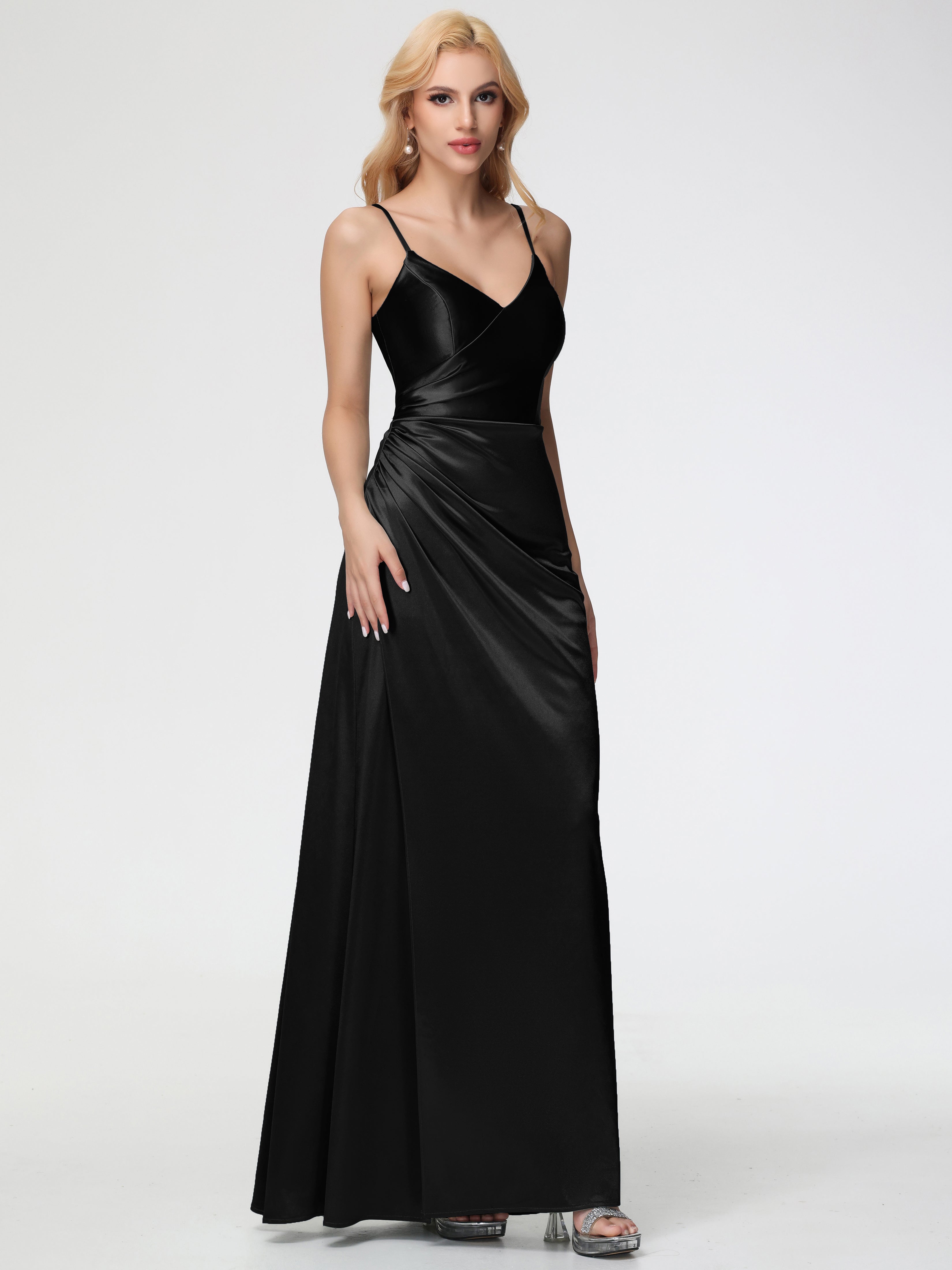 Longues Robes De Demoiselle D'Honneur Noires Col V Bretelles Spaghetti Fendue Satin Extensible Robe De Demoiselle D'Honneur Robe Plissée