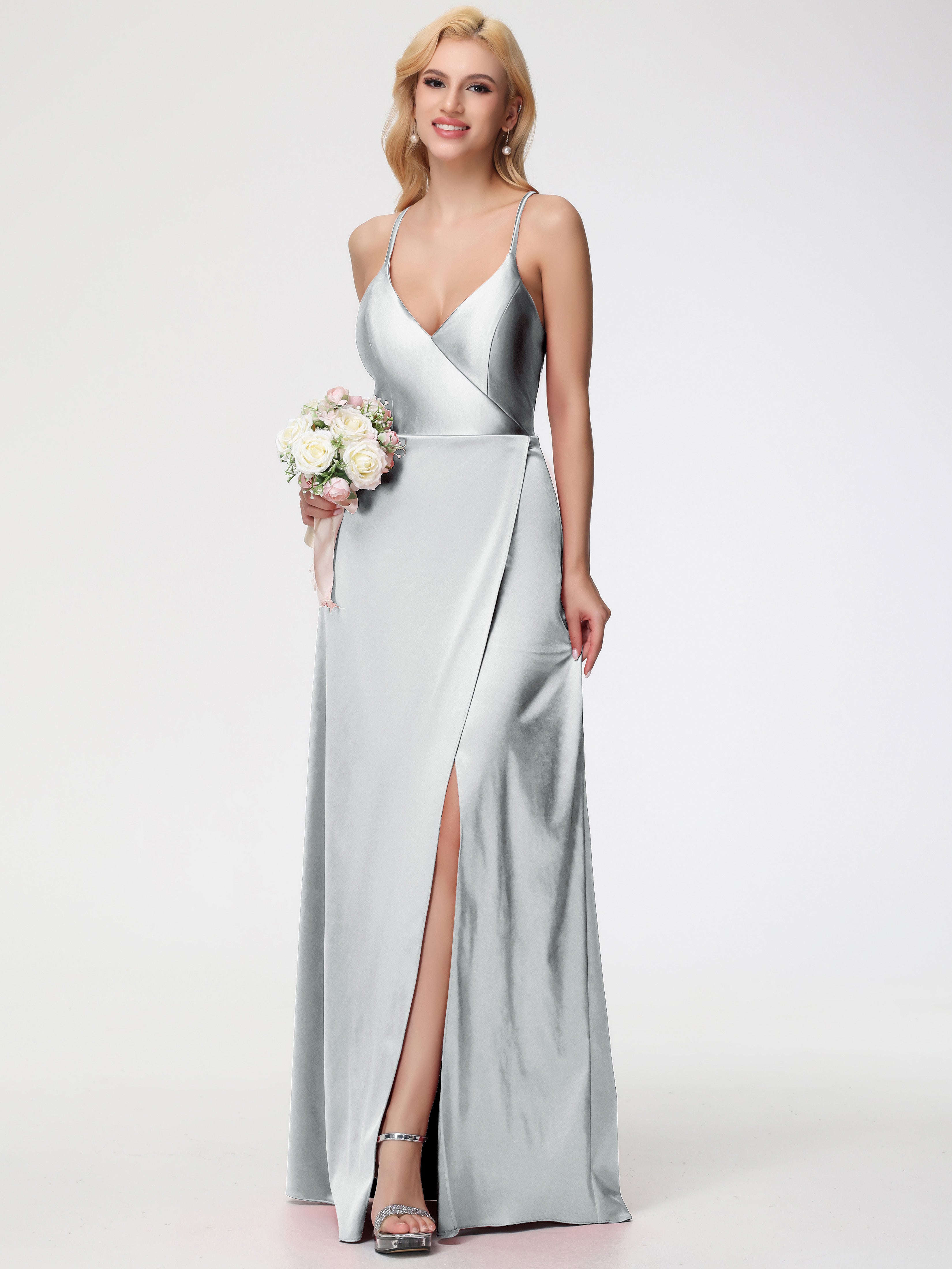 Robes De Demoiselle D'Honneur En Argent Bretelles Croisées Col V Fendue Satin Extensible Robe De Demoiselle D'Honneur