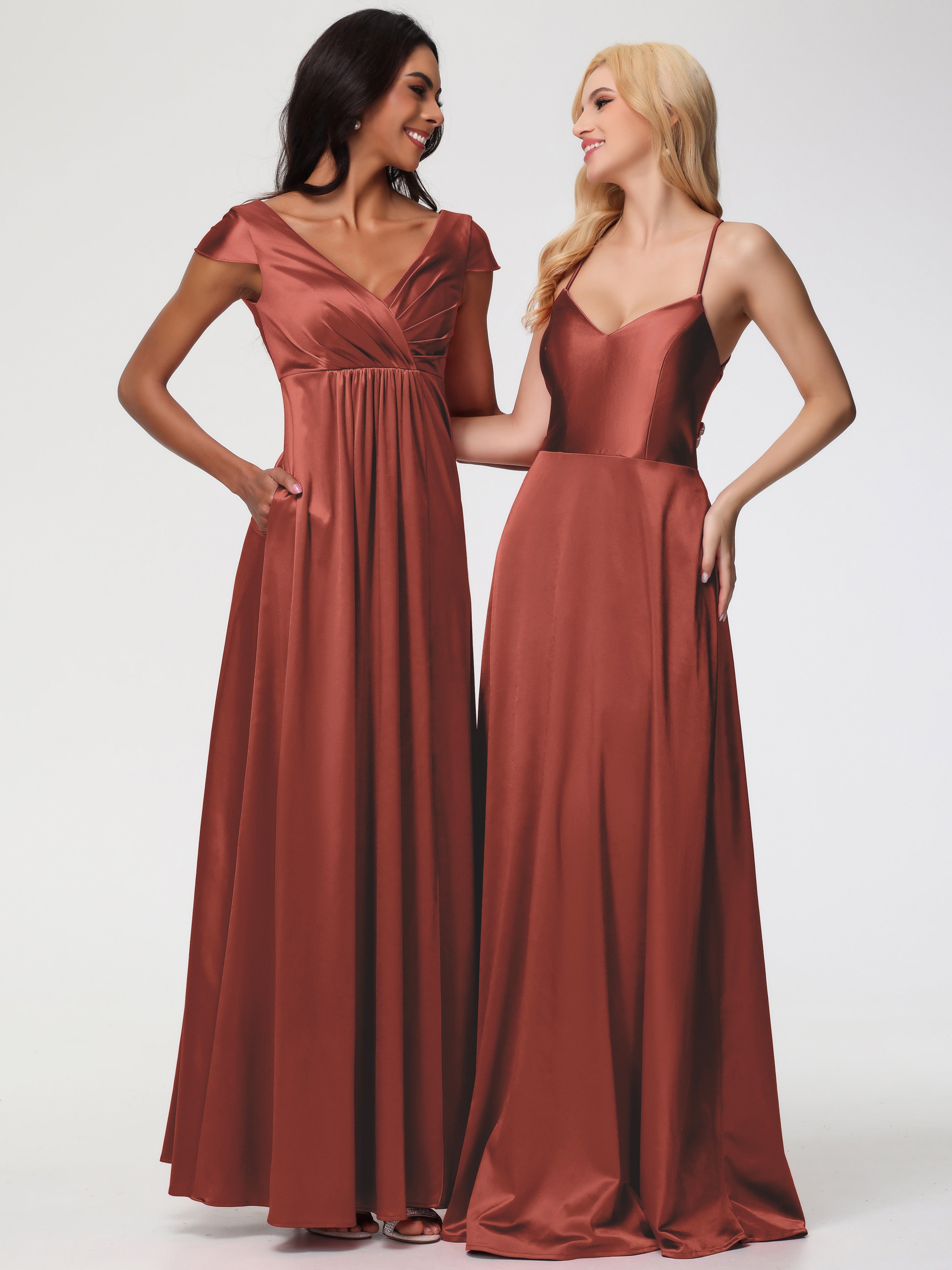 Robes De Demoiselle D'Honneur Rouille Bon Marché Col V Bretelles Croisées Satin Extensible Robe De Demoiselle D'Honneur Robe Plissée