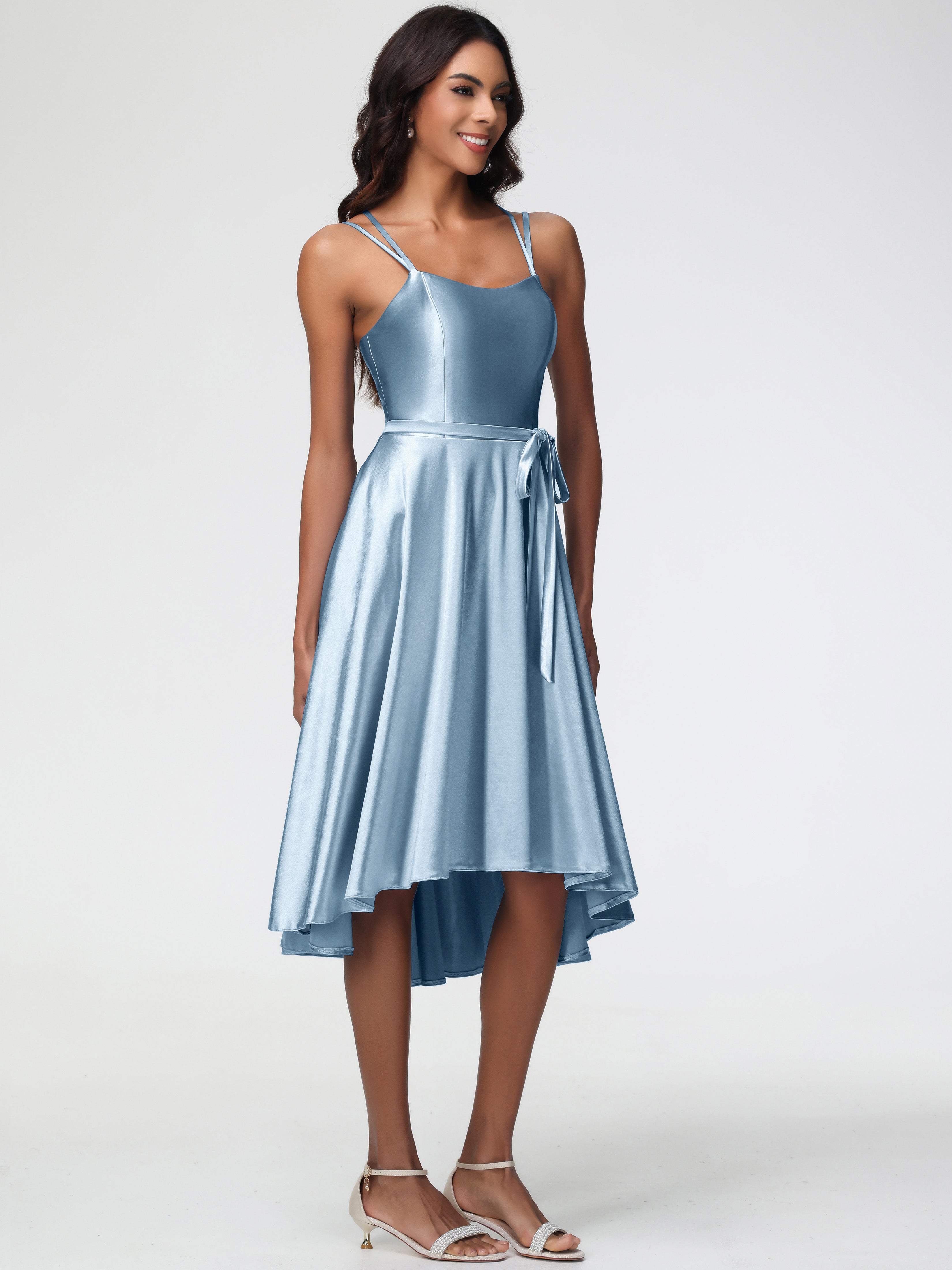 Robes De Demoiselle D'Honneur Bleu Poussiéreux Col Rond Satin Extensible Robe Demoiselle D Honneur Asymétrique Courte