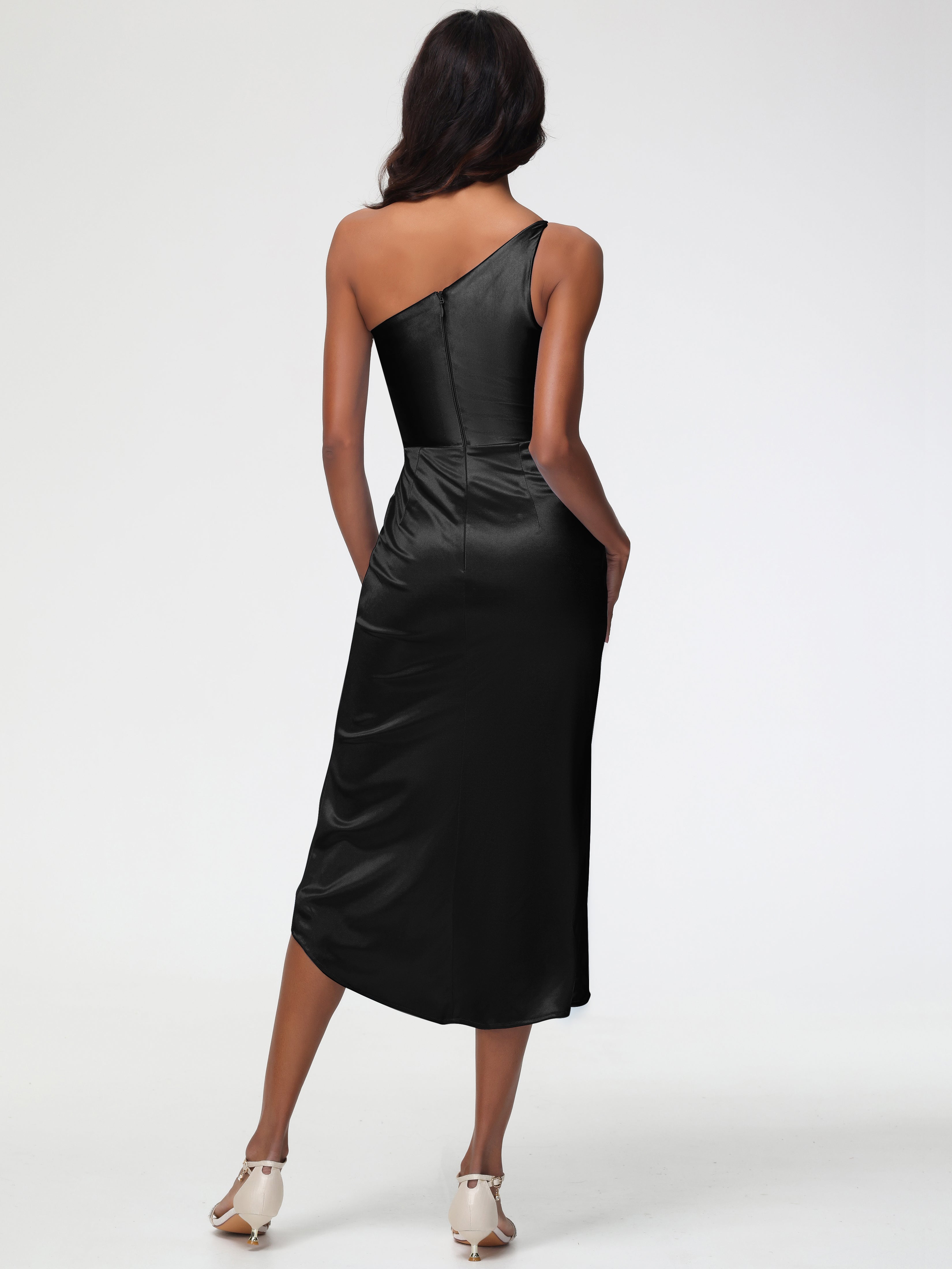 Robes De Demoiselle D'Honneur Noires Seule-Épaule Mi-Longue Fendue Satin Extensible Robe De Demoiselle D'Honneur