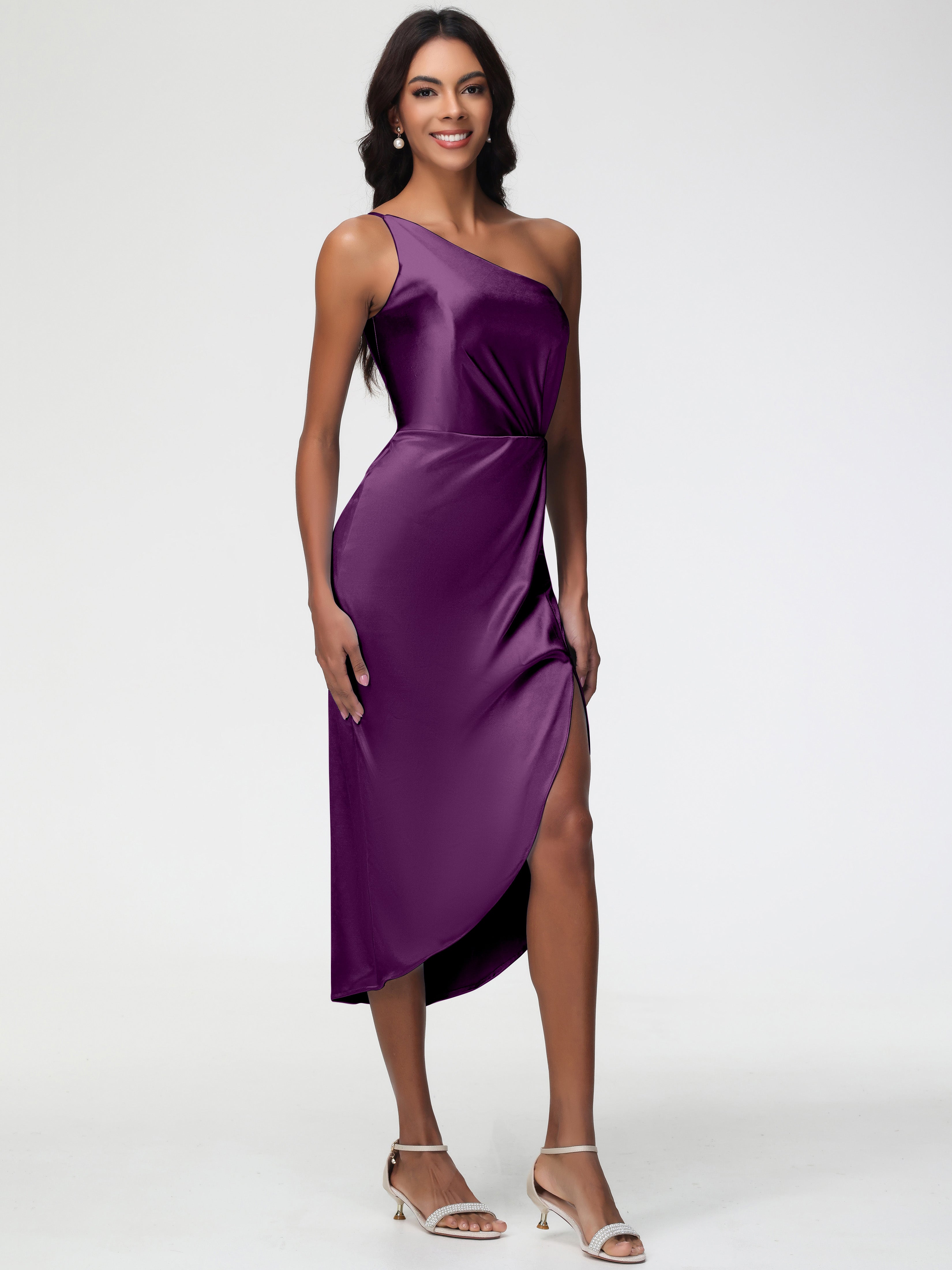 Robes De Demoiselle D'Honneur En Raisin Seule-Épaule Mi-Longue Fendue Satin Extensible Robe De Demoiselle D'Honneur