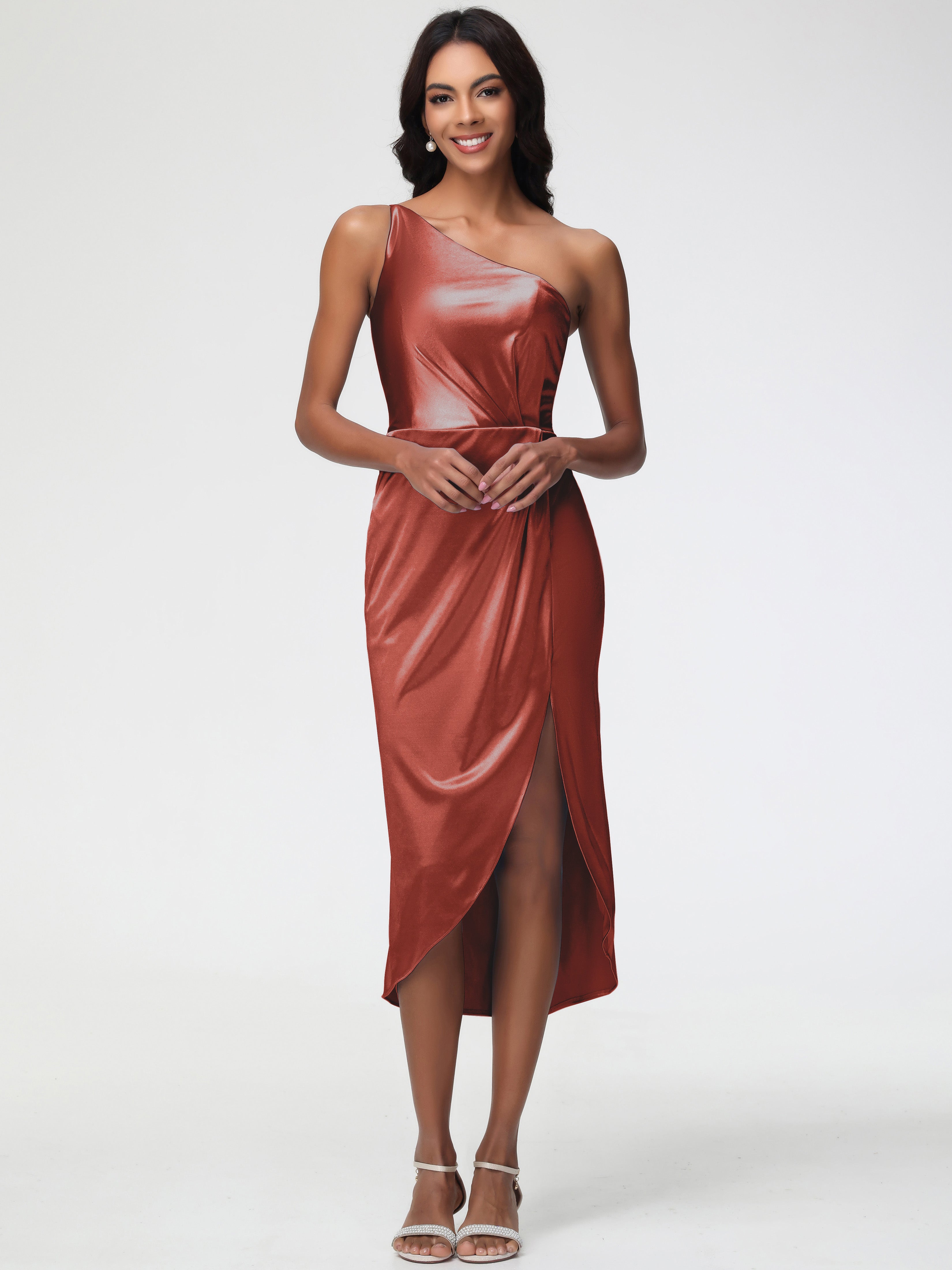 Robes De Demoiselle D'Honneur Couleur Rouille Seule-Épaule Mi-Longue Fendue Satin Extensible Robe De Demoiselle D'Honneur
