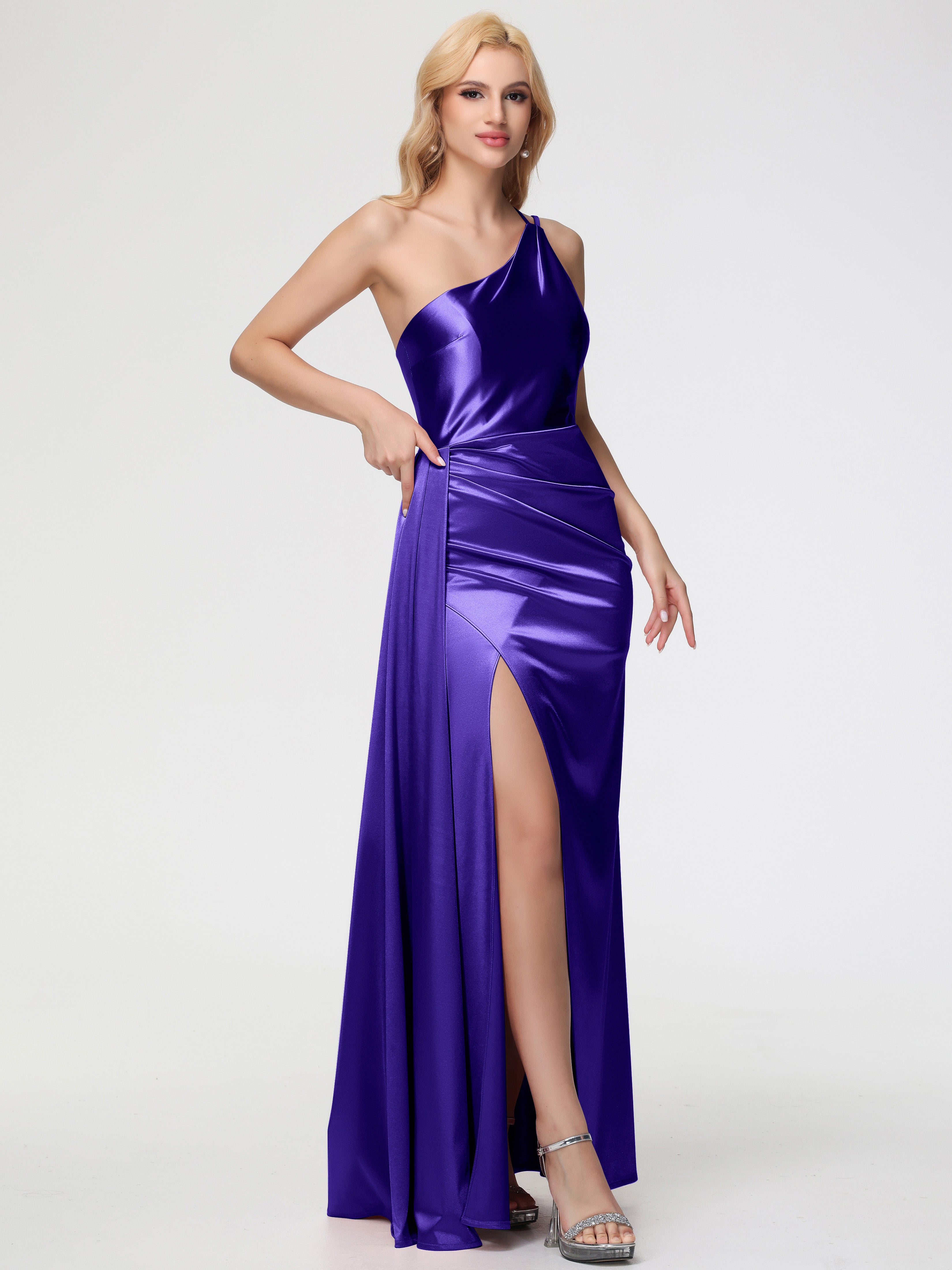 Robes De Demoiselle D'Honneur En Régence Seule-épaule Satin Extensible Fourreau/Colonne Fendue Robe De Demoiselle D'Honneur