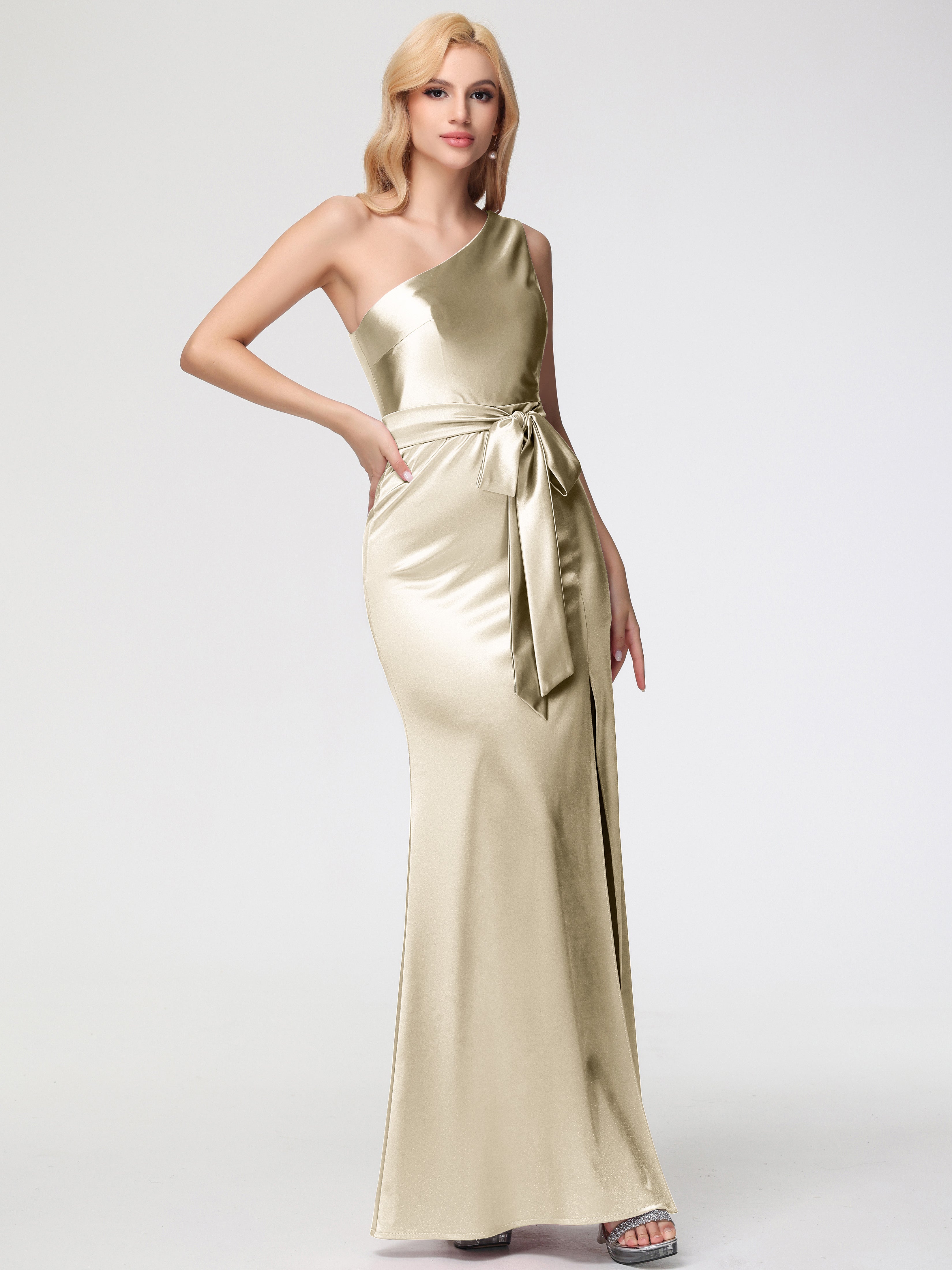Robe Couleur Champagne Demoiselle D Honneur Seule-épaule Satin Extensible Fendue Robe De Demoiselle D'Honneur Robe à Lacets