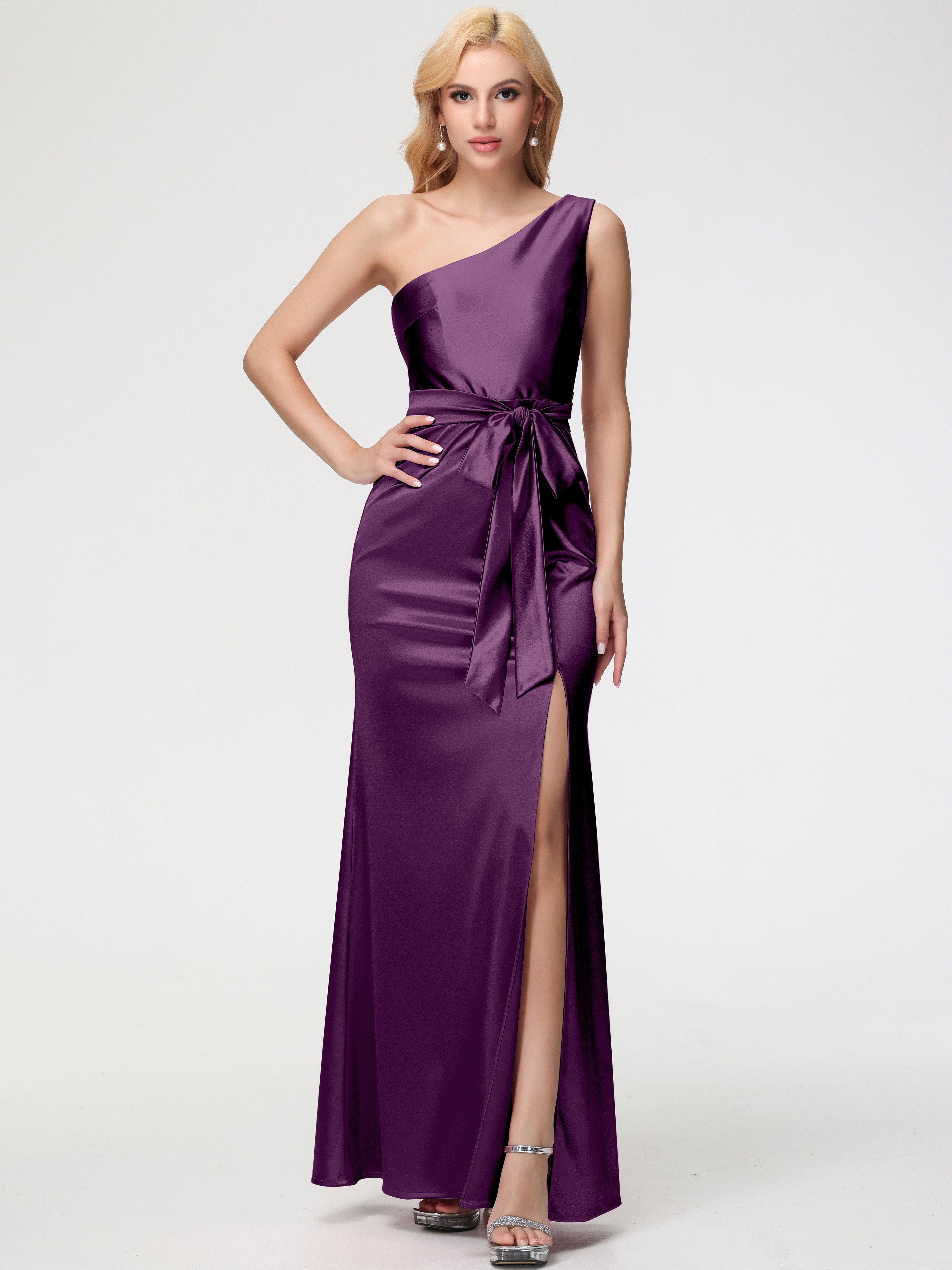 Robes De Demoiselle D'Honneur Raisin Seule-épaule Satin Extensible Fendue Robe De Demoiselle D'Honneur Robe à Lacets