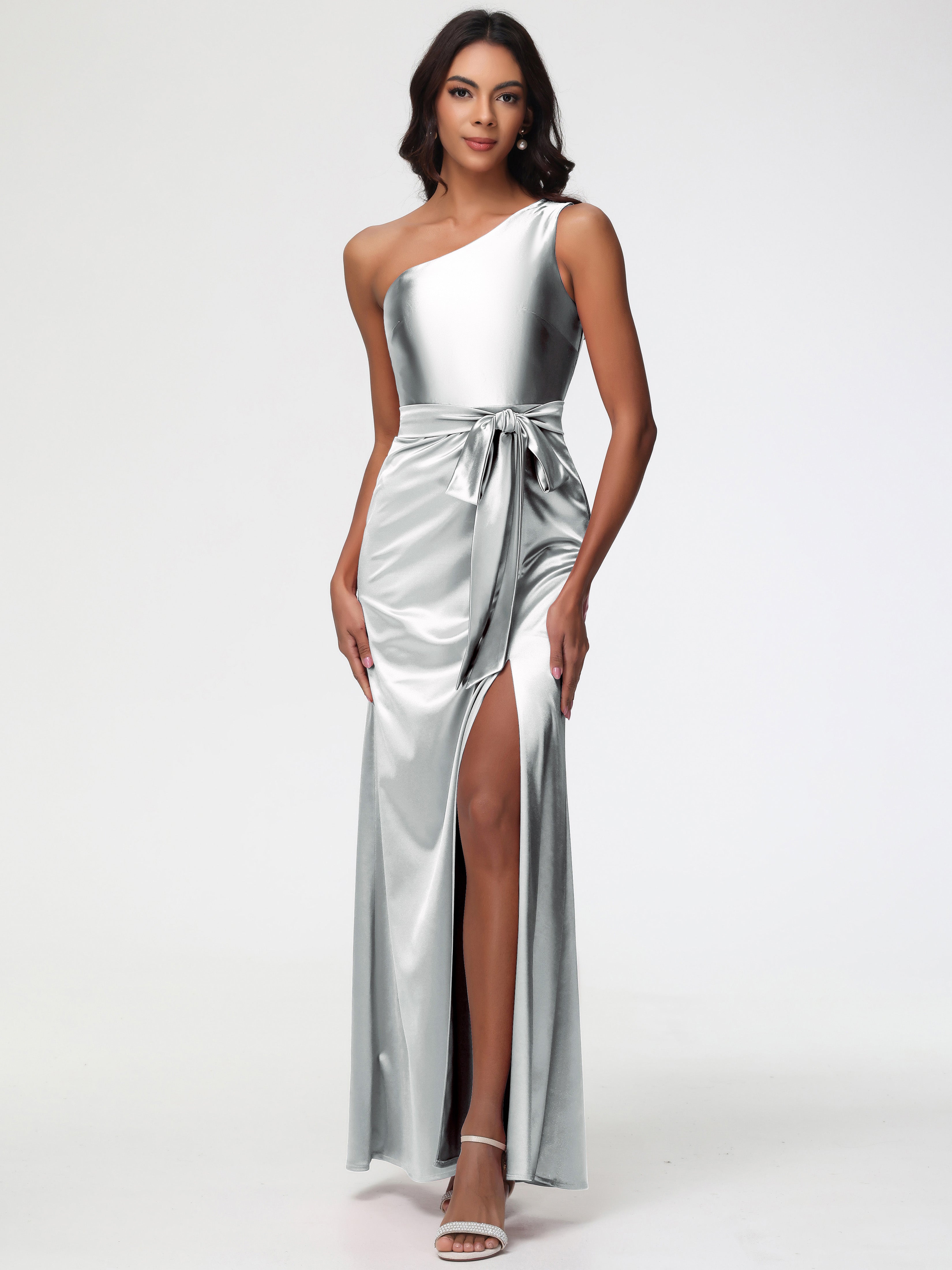 Robe Demoiselle D Honneur Argentée Satin Extensible Seule-Épaule Robe Fourreau Demoiselle D Honneur