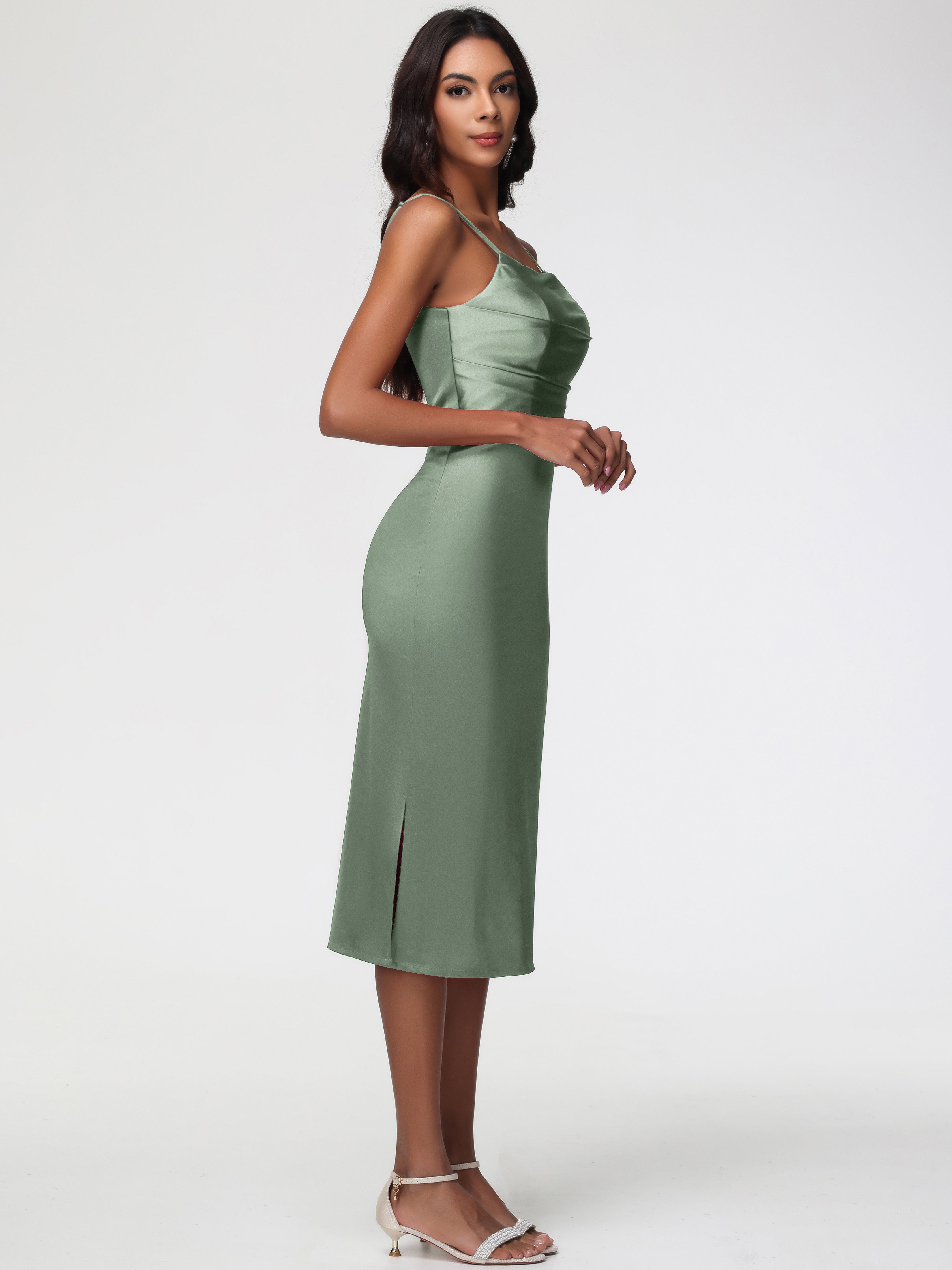 Robe Demoiselle D Honneur Sauge Poudrée Col Bénitier Satin Extensible Robe Fourreau Demoiselle D'Honneur Mi Longue