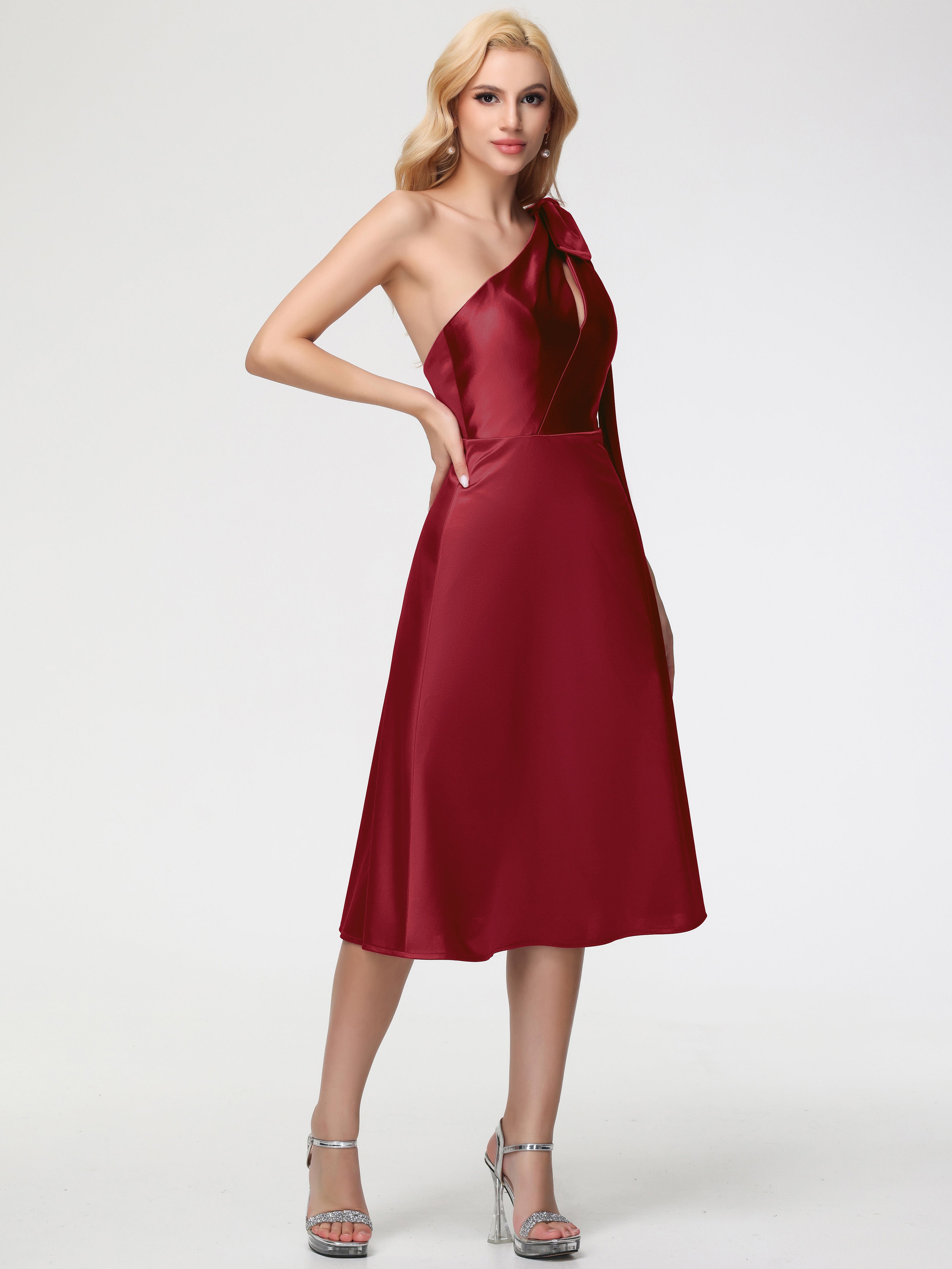 Robe Bordeaux Demoiselle D Honneur Seule-épaule Mi-Longue Satin Extensible Robe De Demoiselle D'Honneur