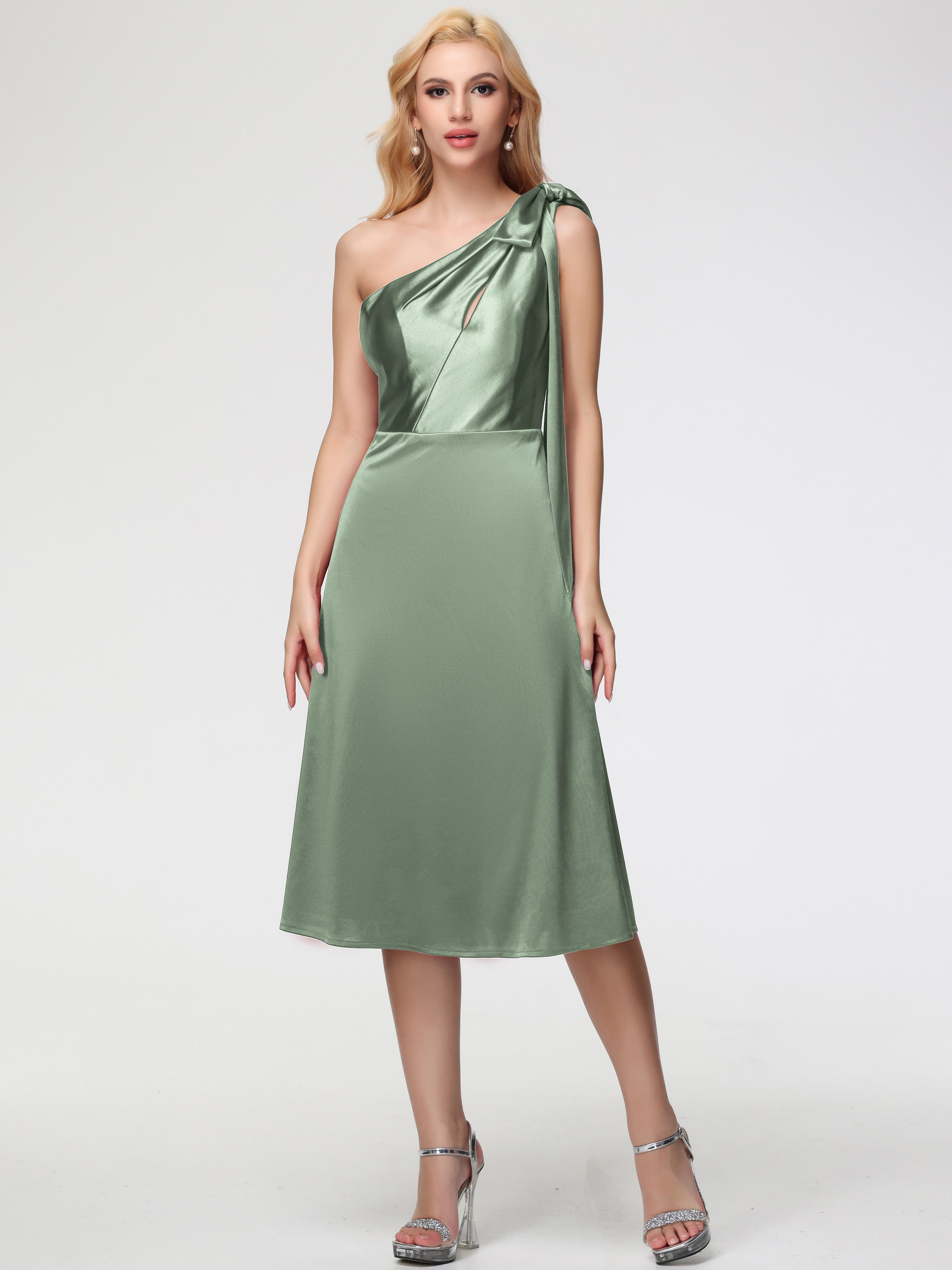 Robes De Demoiselle D'Honneur Vert Sauge Poussiéreux Seule-épaule Mi-Longue Satin Extensible Robe De Demoiselle D'Honneur