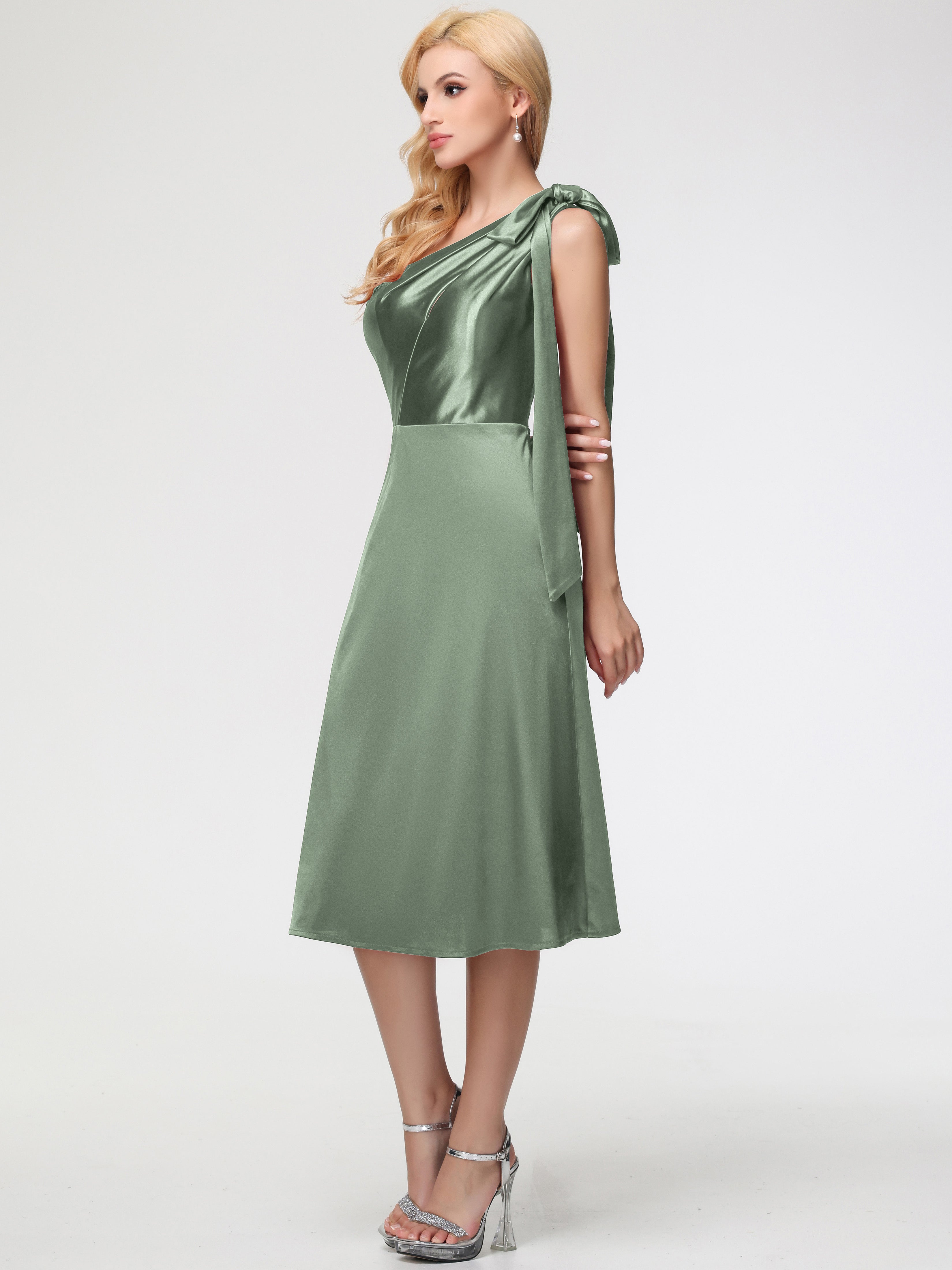 Robes De Demoiselle D'Honneur Vert Sauge Poussiéreux Seule-épaule Mi-Longue Satin Extensible Robe De Demoiselle D'Honneur