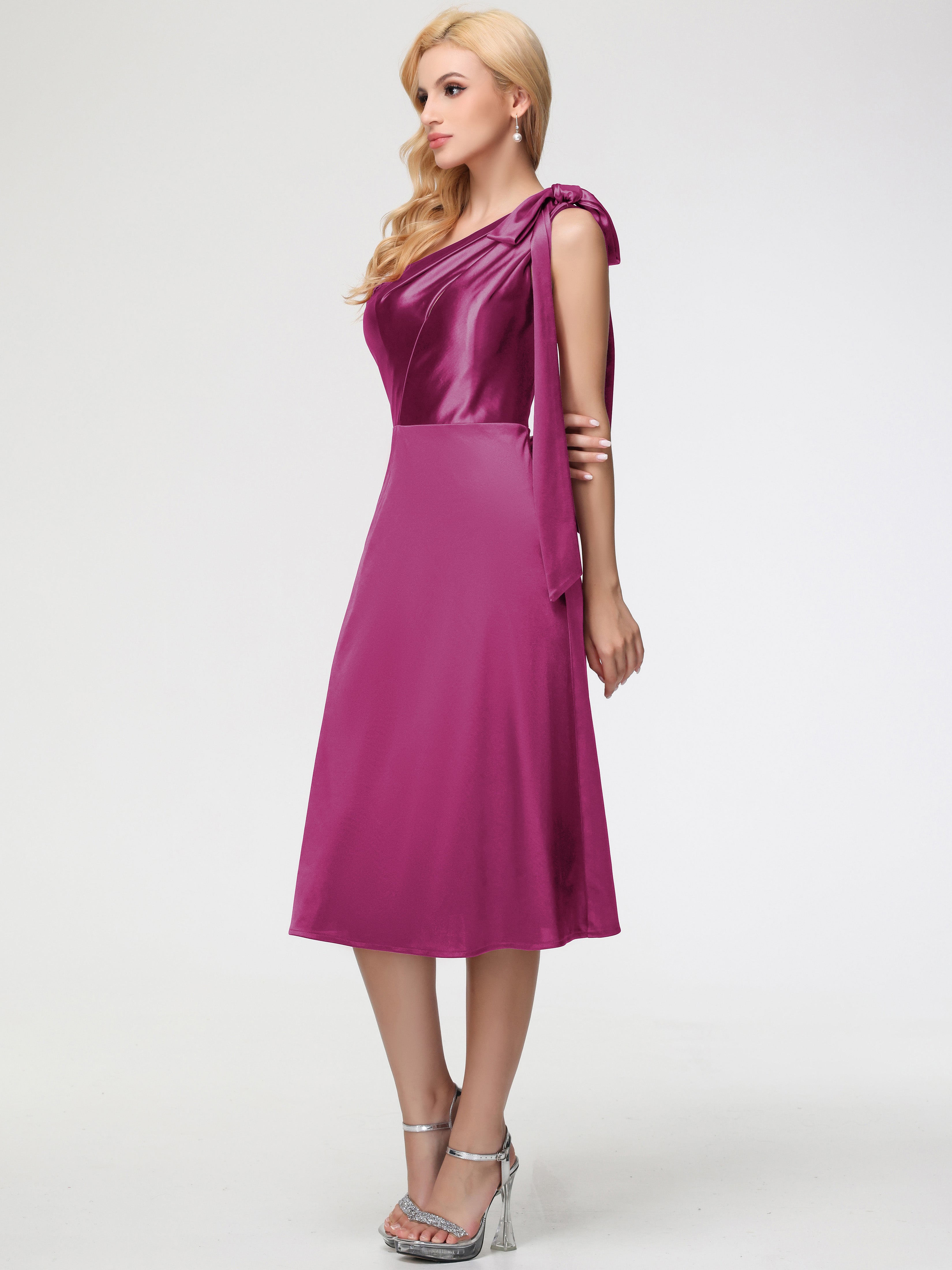 Robe De Demoiselle D Honneur Fuchsia Seule-épaule Mi-Longue Satin Extensible Robe De Demoiselle D'Honneur