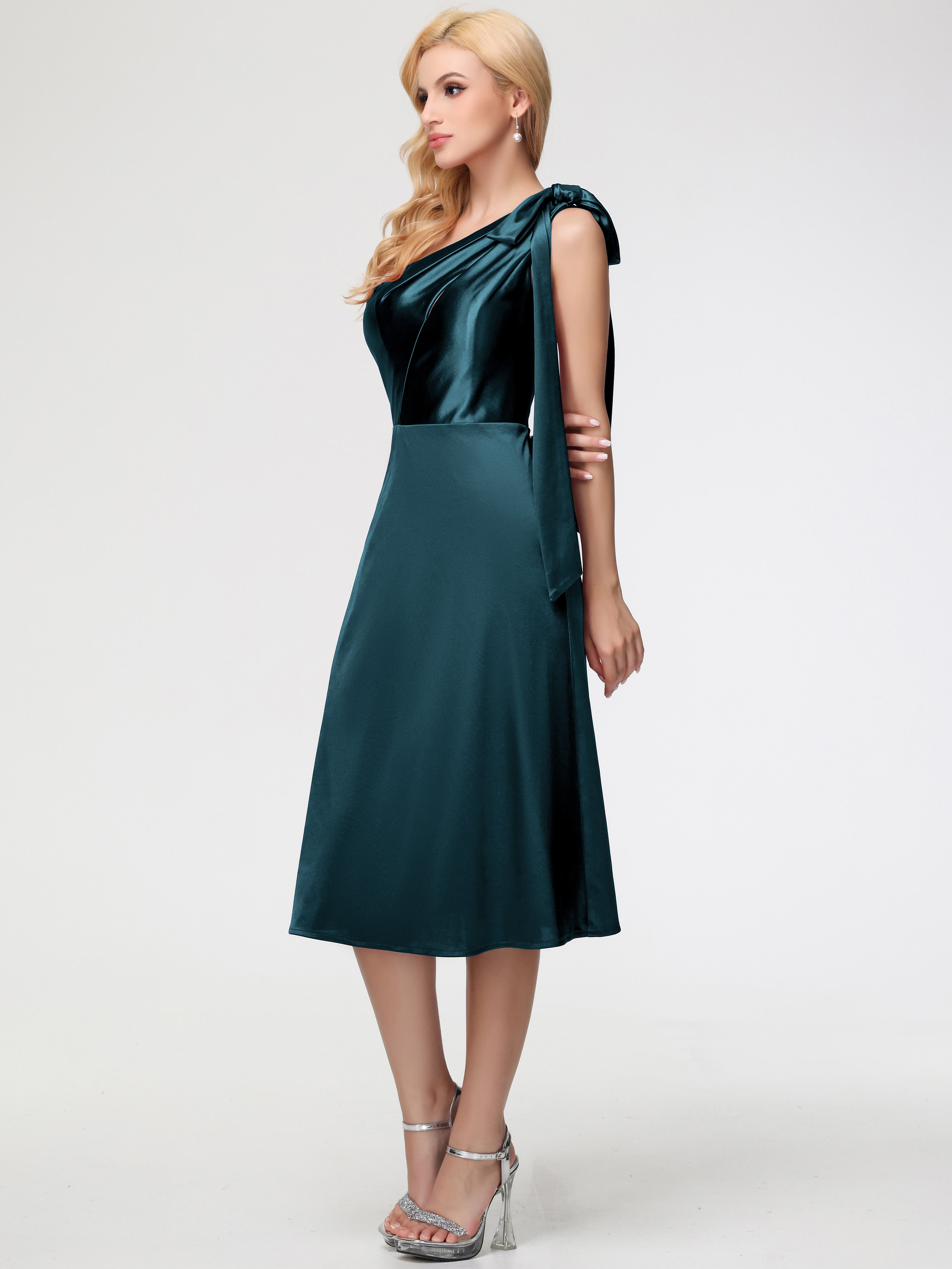 Robes De Demoiselle D'Honneur Couleur Paon Seule-épaule Mi-Longue Satin Extensible Robe De Demoiselle D'Honneur