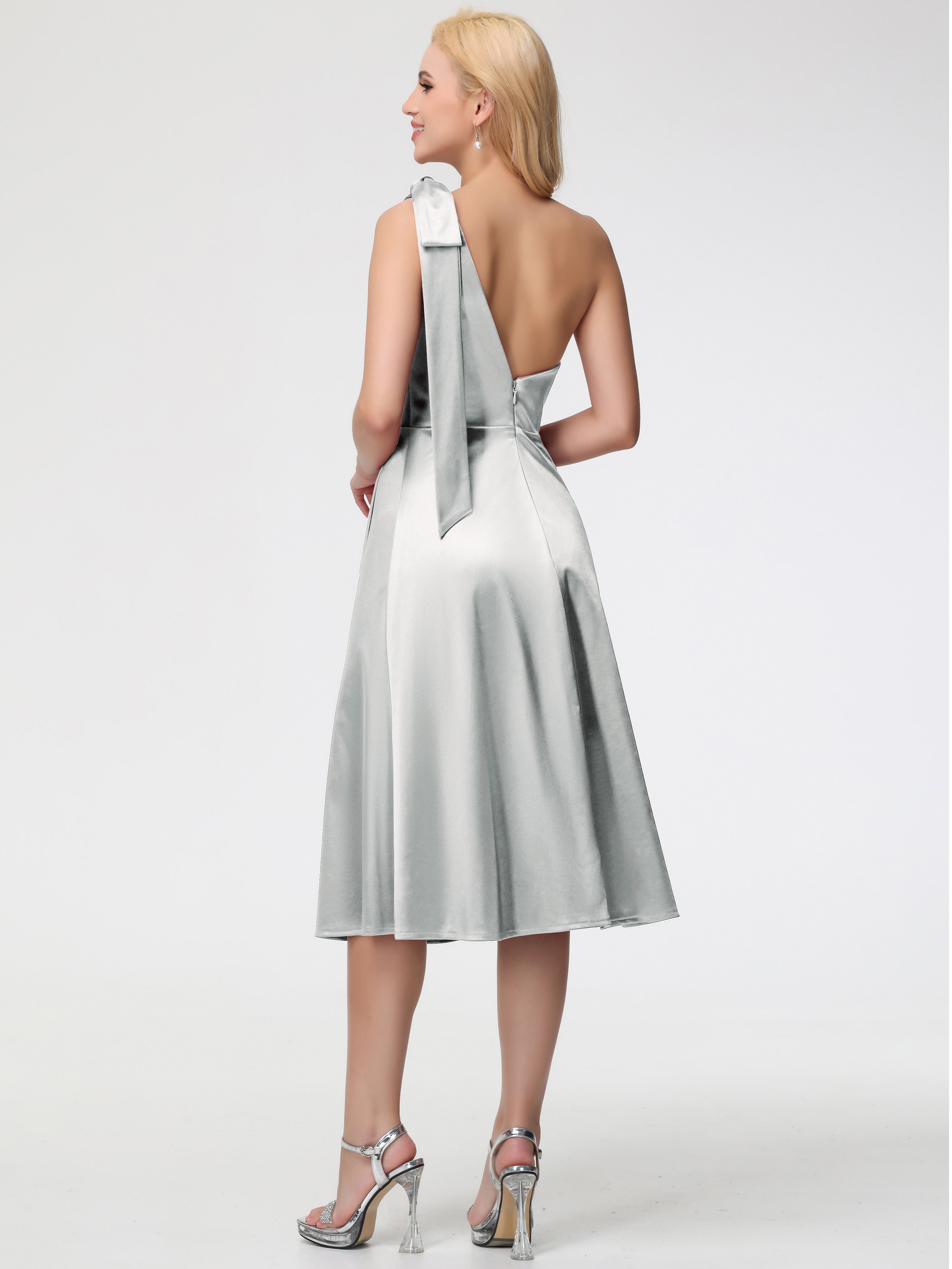 Robe Argentée Demoiselle D Honneur Seule-épaule Mi-Longue Satin Extensible Robe De Demoiselle D'Honneur
