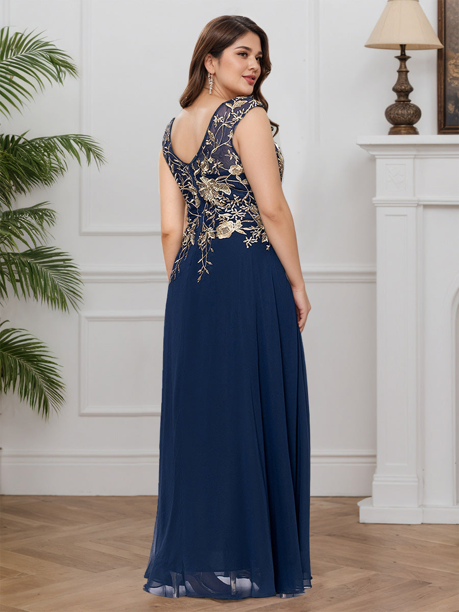Cicinia Bleu Marine Robe pour Mère de la Mariée Longue en Dentelle et Mousseline Décolleté en V A-Line Fente Grande Taille
