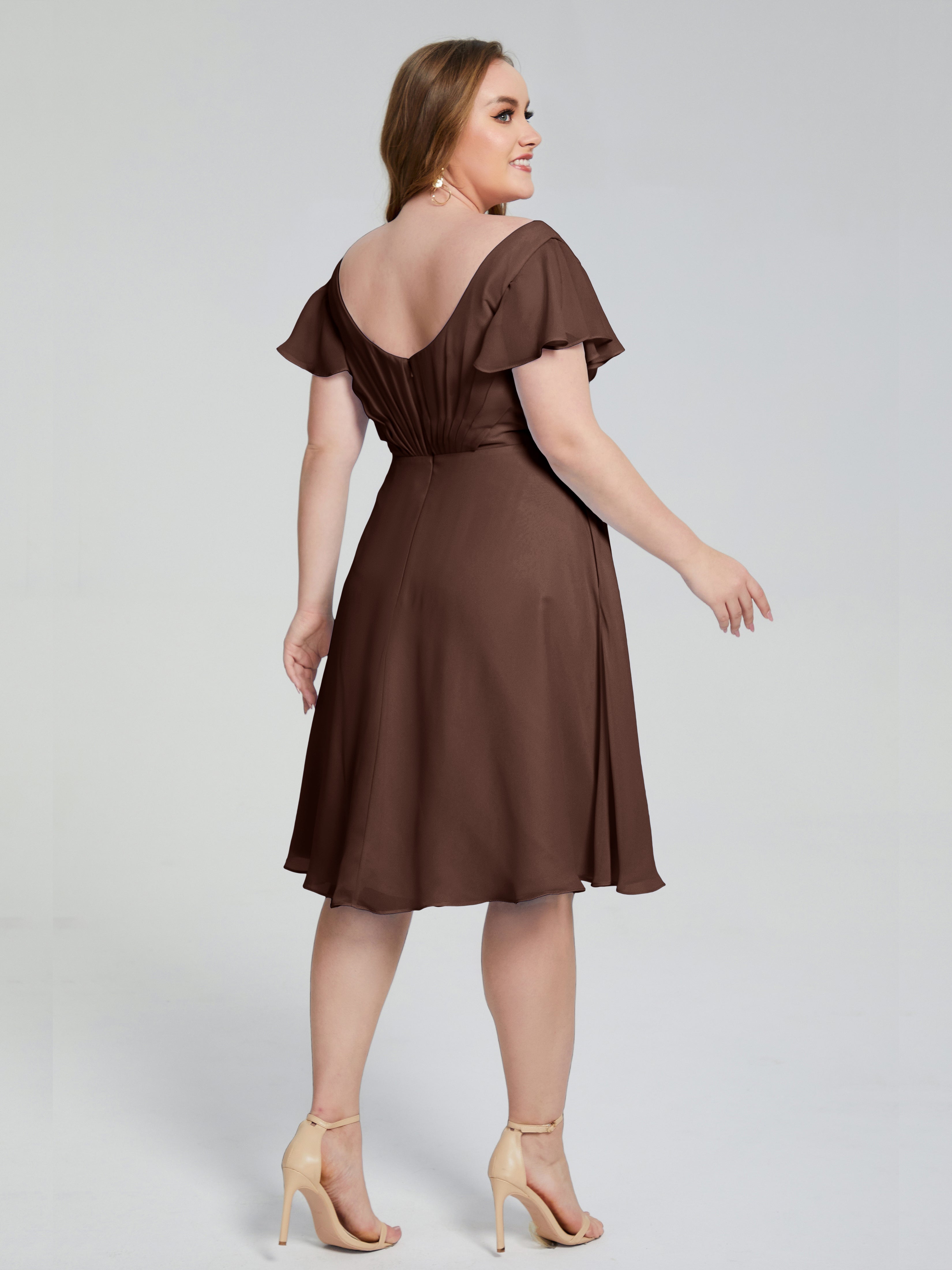Robe Demoiselle D Honneur Marron Chocolat Longueur Genou Manches Courtes Mousseline Robes Demoiselle D'Honneur Grande Taille