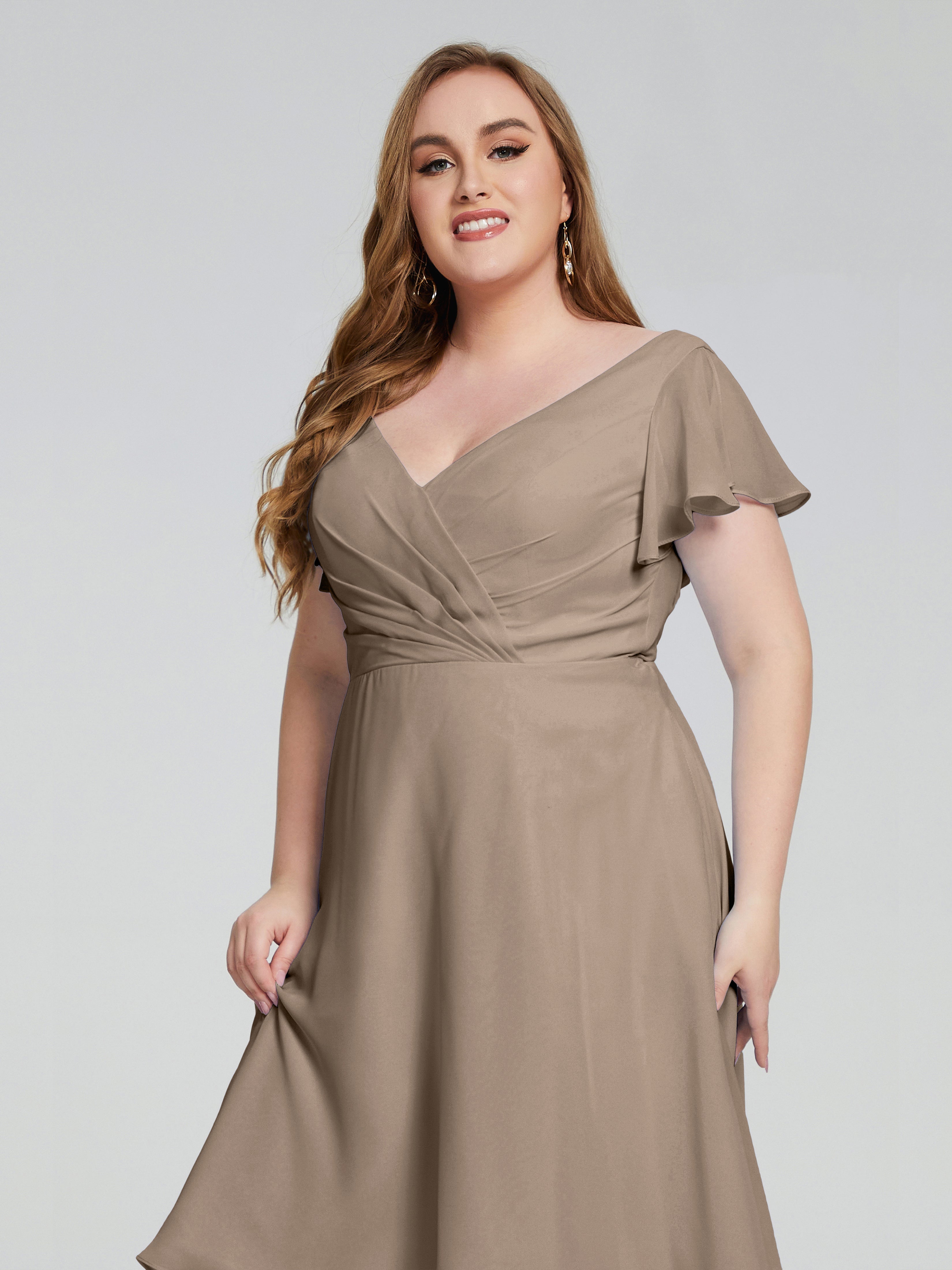 Robe Demoiselle D Honneur Taupe Longueur Genou Manches Courtes Mousseline Robes Demoiselle D'Honneur Grande Taille