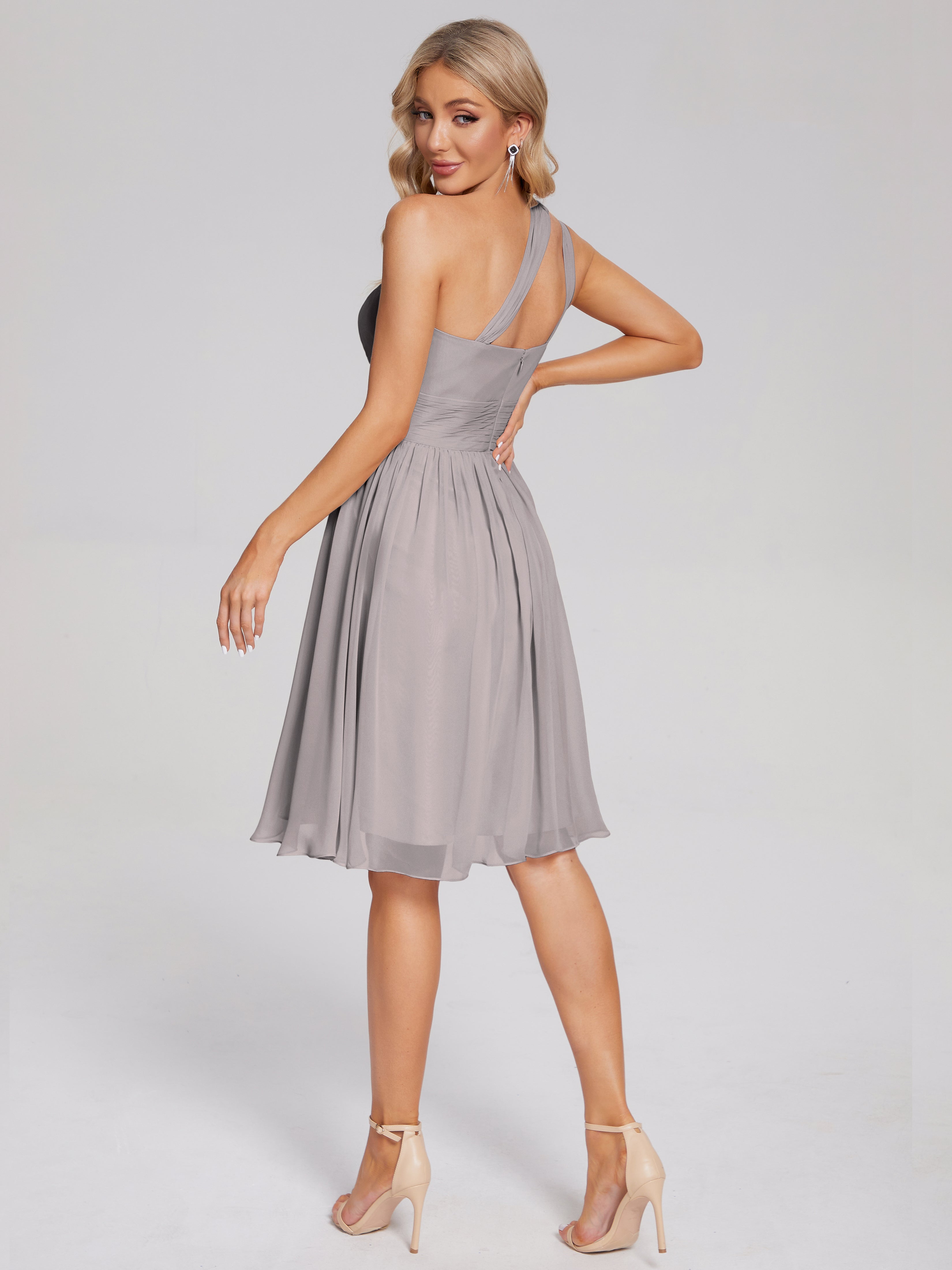 Robe Demoiselle D Honneur Argent Longueur Genou Seule-Épaule Mousseline Robes Demoiselle D'Honneur