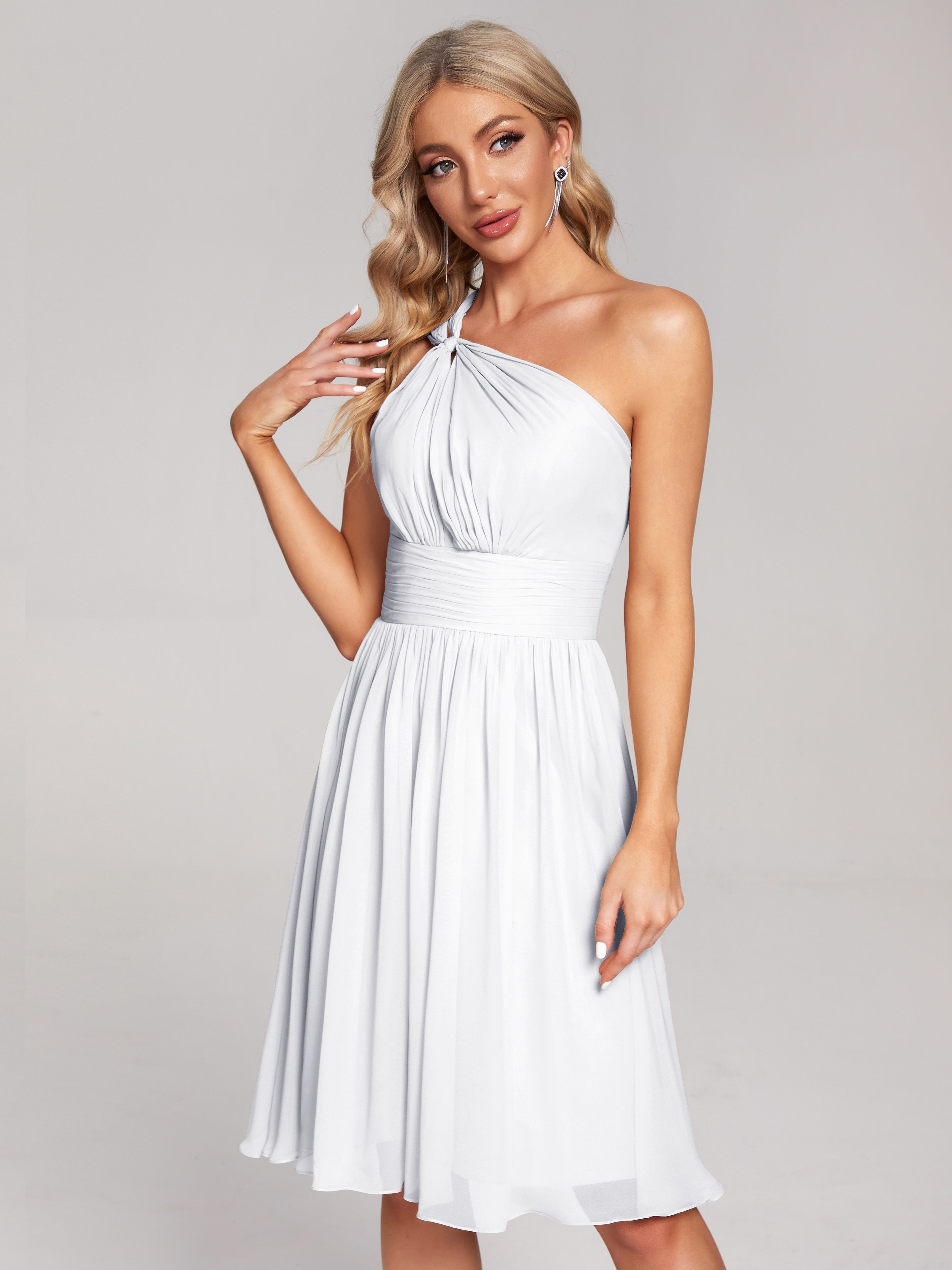 Robe Blanche De Demoiselle D Honneur Longueur Genou Seule-Épaule Mousseline Robes Demoiselle D'Honneur