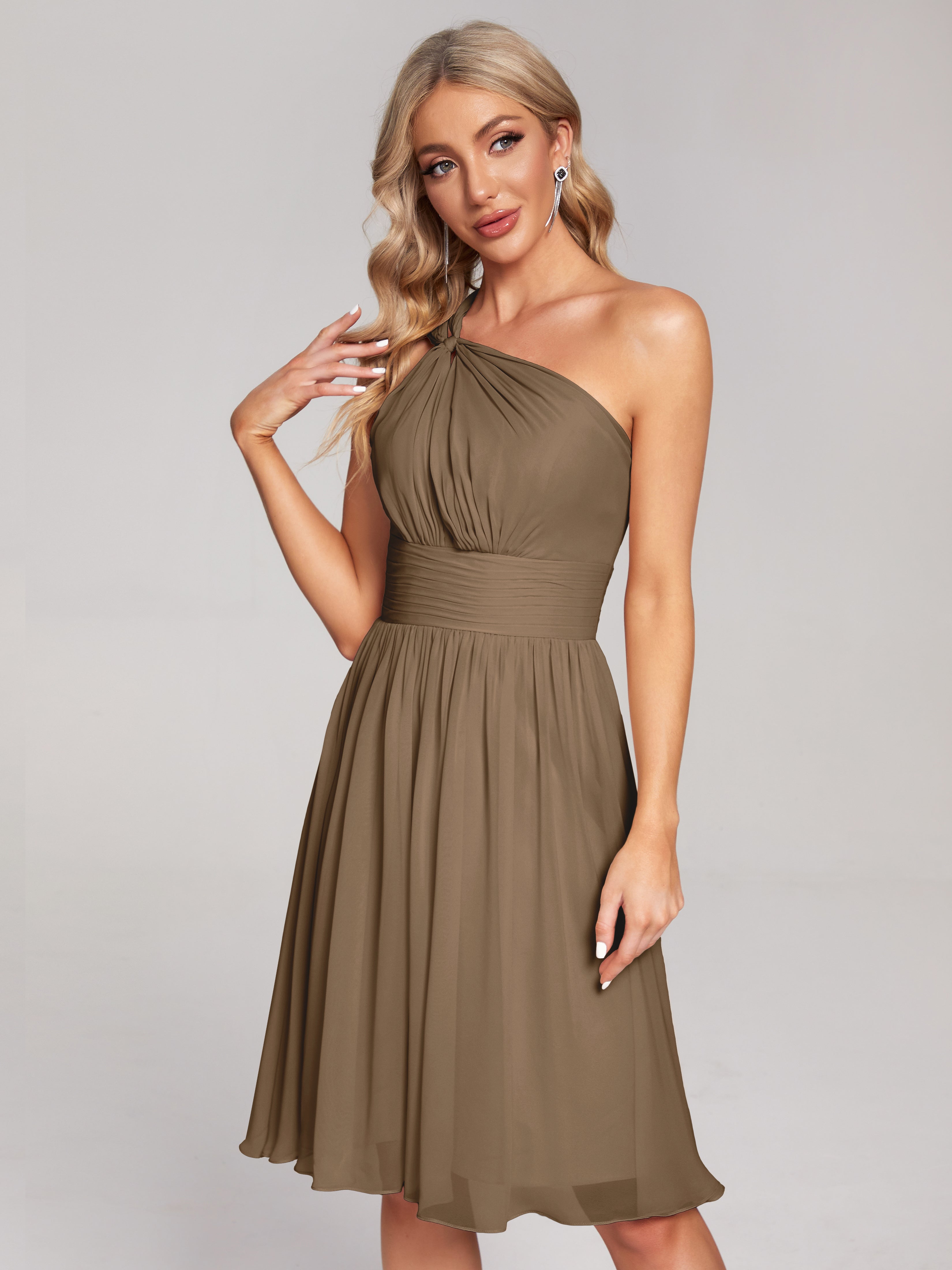 Robe De Demoiselle D'Honneur Moka Longueur Genou Seule-Épaule Mousseline Robes Demoiselle D'Honneur
