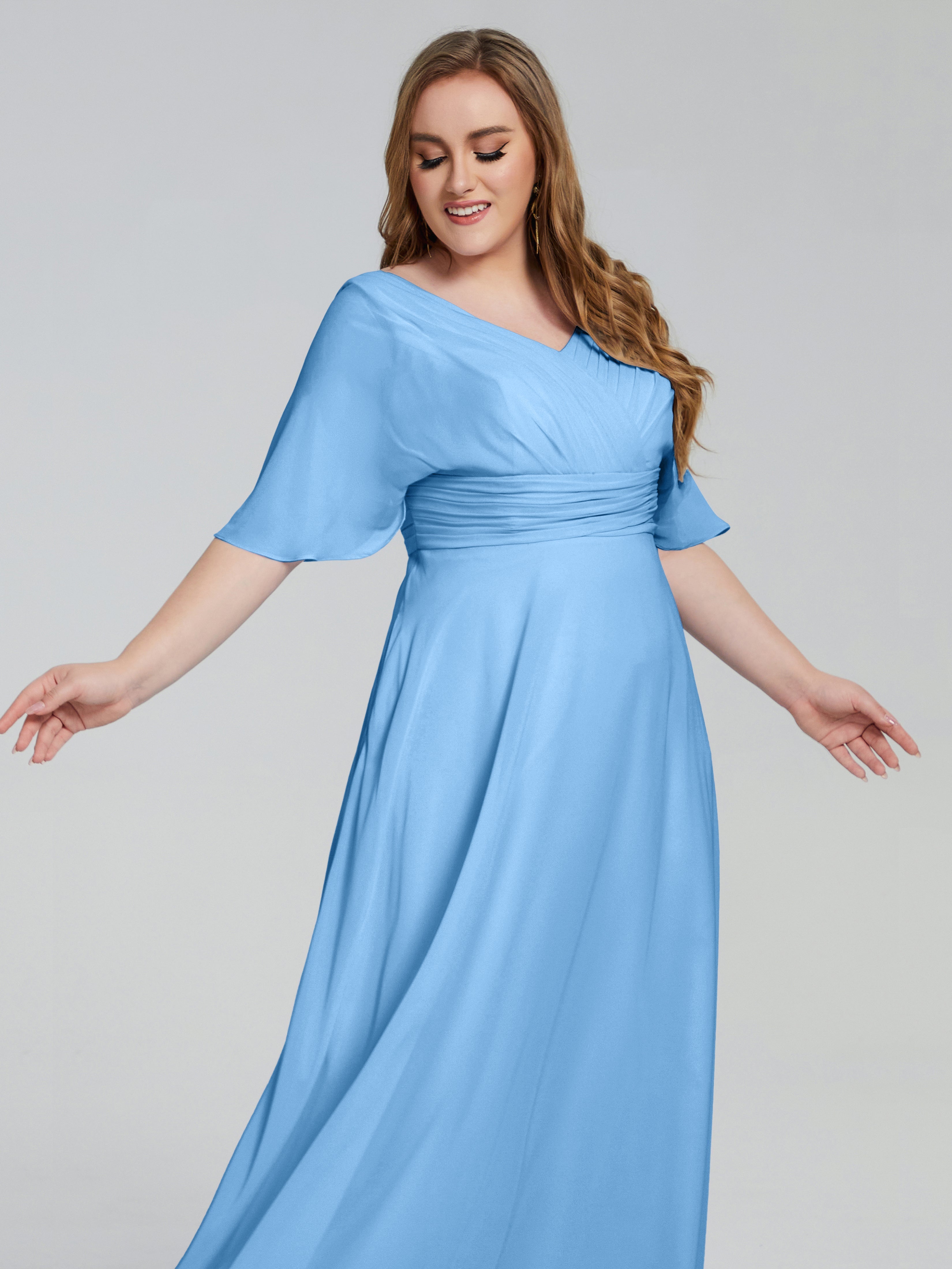 Robes De Demoiselle D'Honneur Bleues Balayage Traîne Manches Courtes Mousseline Robes Demoiselle D'Honneur Grande Taille